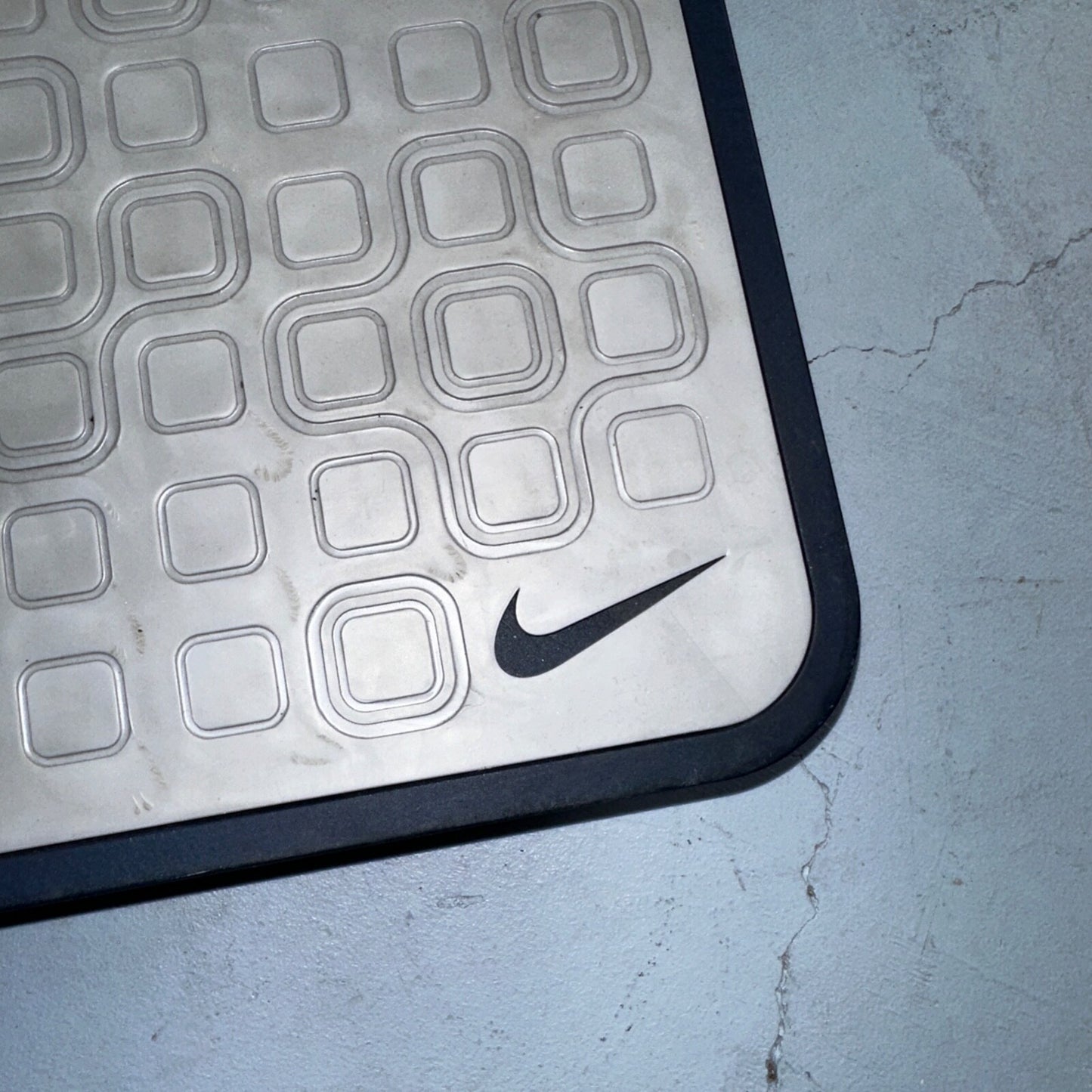 Nike Vintage Balance Board Rocker Yoga Gym Y2K 90s Rare Swoosh Sports Promo