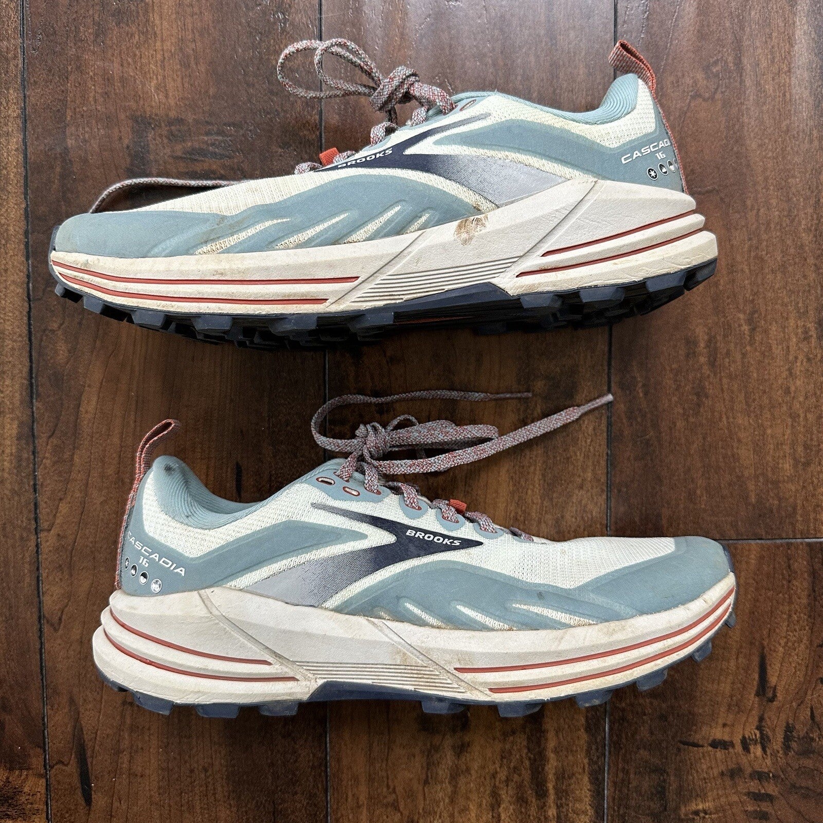 Brooks Womens Cascadia 16 Aqua/Tourmaline/Rooibos Tea Running Shoes Size 9 Hike