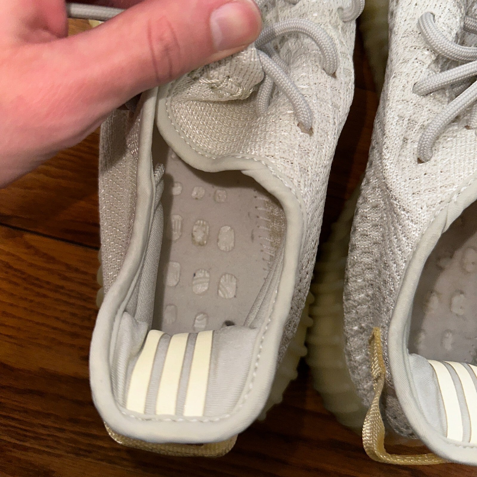 Adidas Yeezy Boost 350 V2 Low Light Size 11 With Box Lightly Worn White