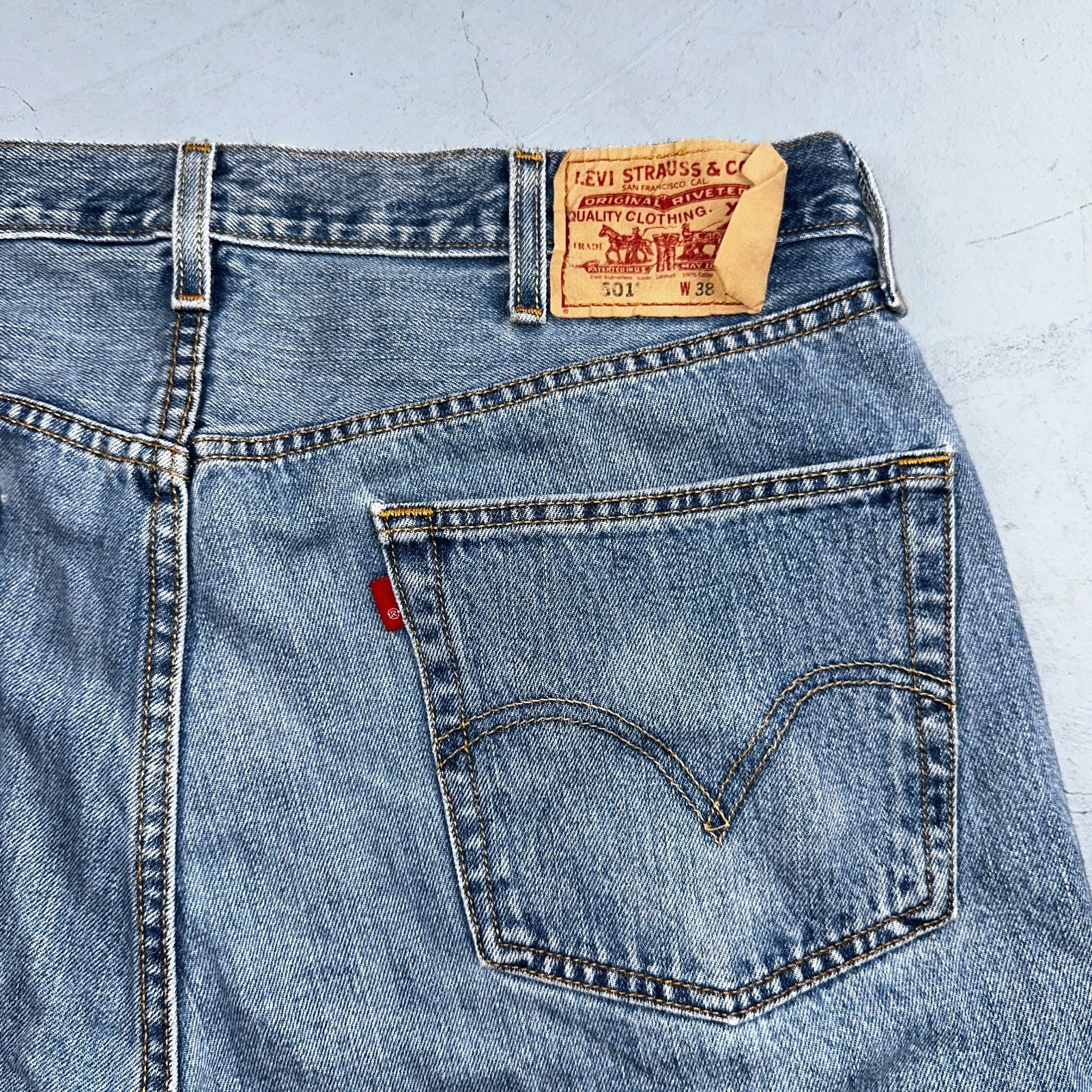 Levis 501 Vintage Y2K 90s XX Straight Leg Jeans Blue Light Wash 38x34 Act 37x34