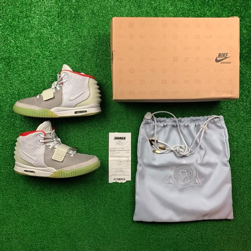 2012 Nike Air Yeezy 2 Platinum Sz 8.5 Kanye West 100% Authentic Rare Vintage OG
