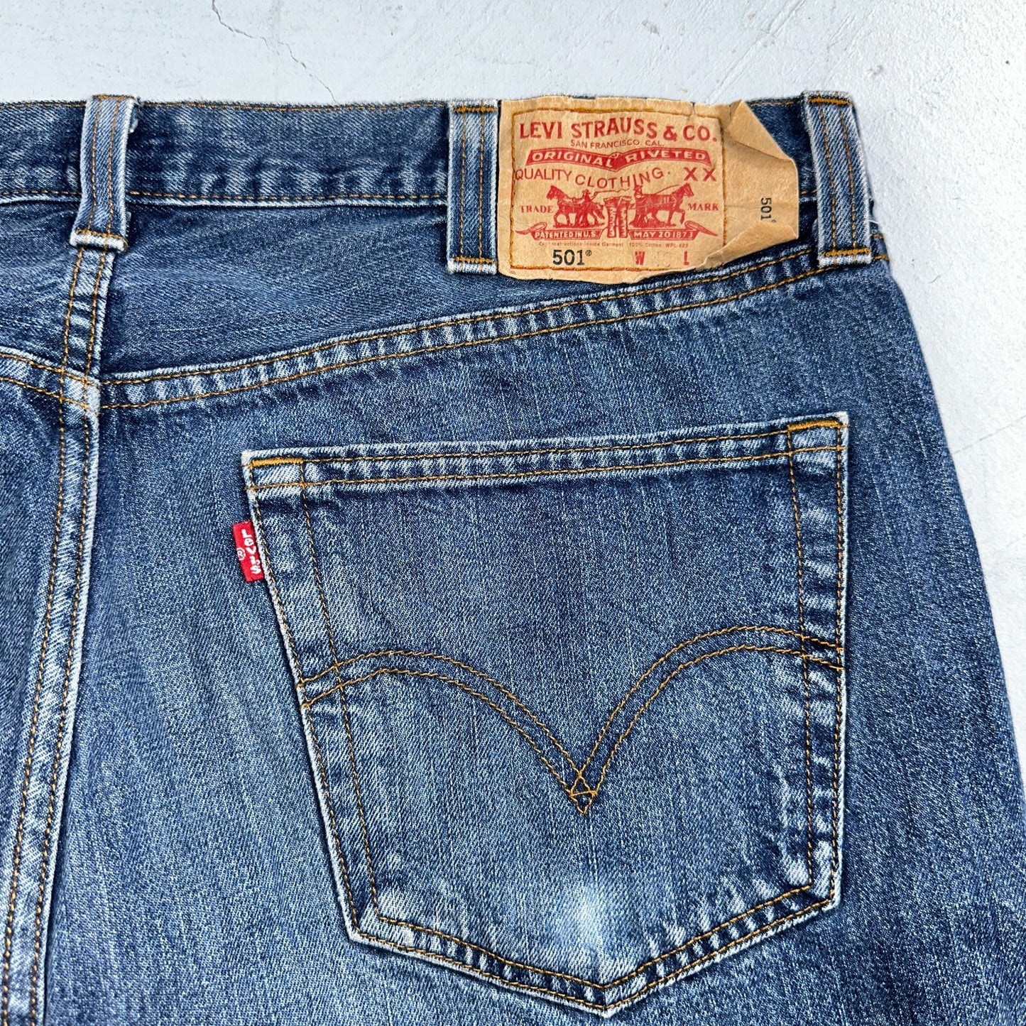 Levis 501 Vintage Y2K XX Straight Leg Jeans Blue Med Wash 40x32 Act 40x31