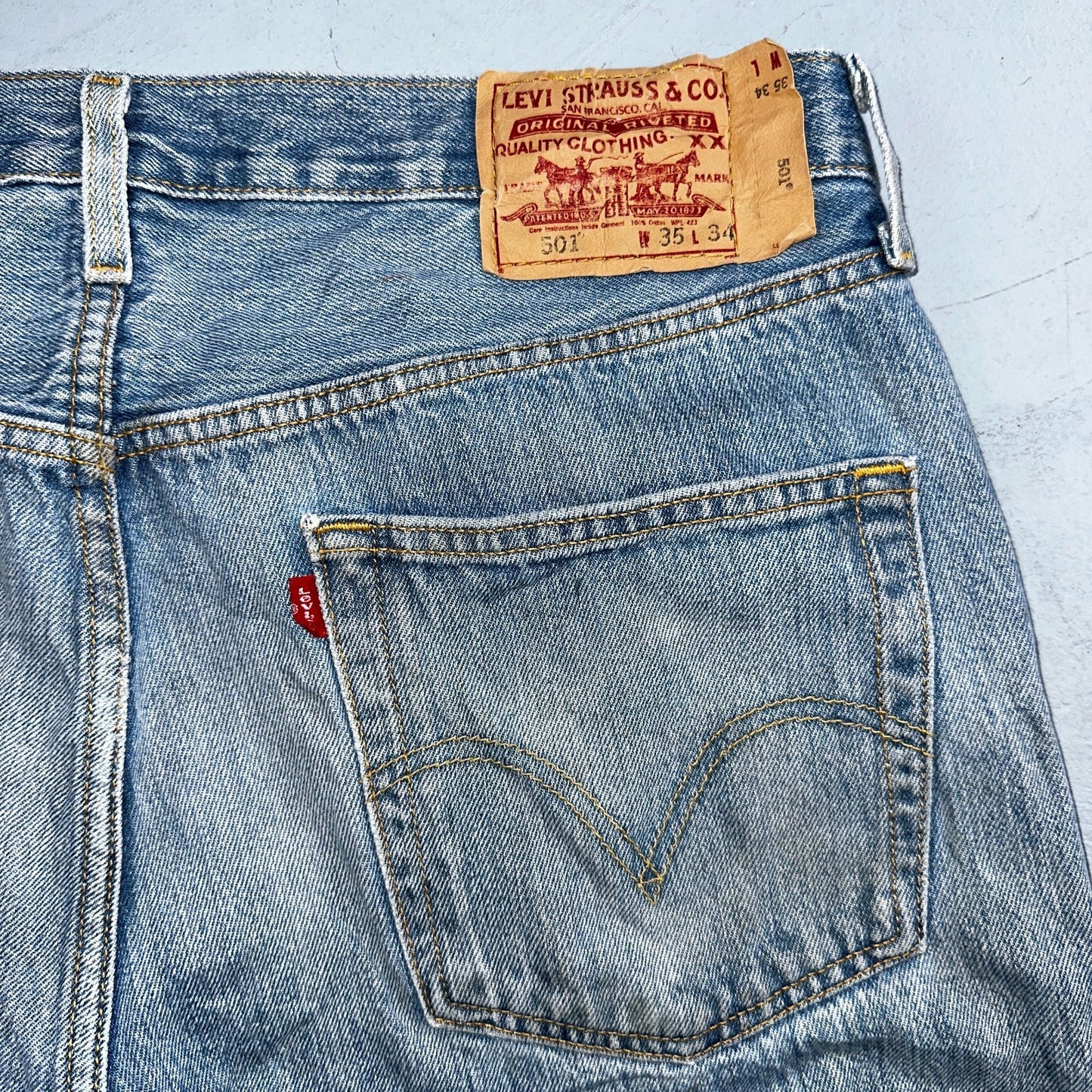 Levis 501 Vintage Y2K XX Straight Leg Jeans Blue Light Wash 35x34 Act 34x34