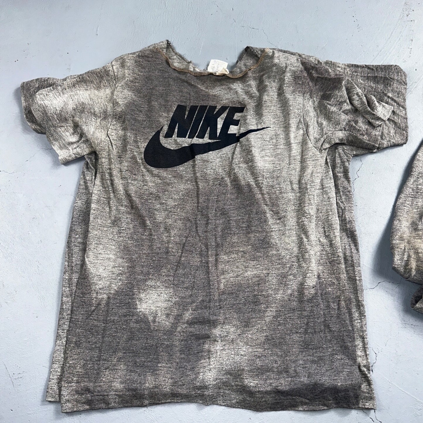 Nike 70s Lot of 8 VTG T Shirt Orange Tag Gray Swoosh Soft Chopped Front Team