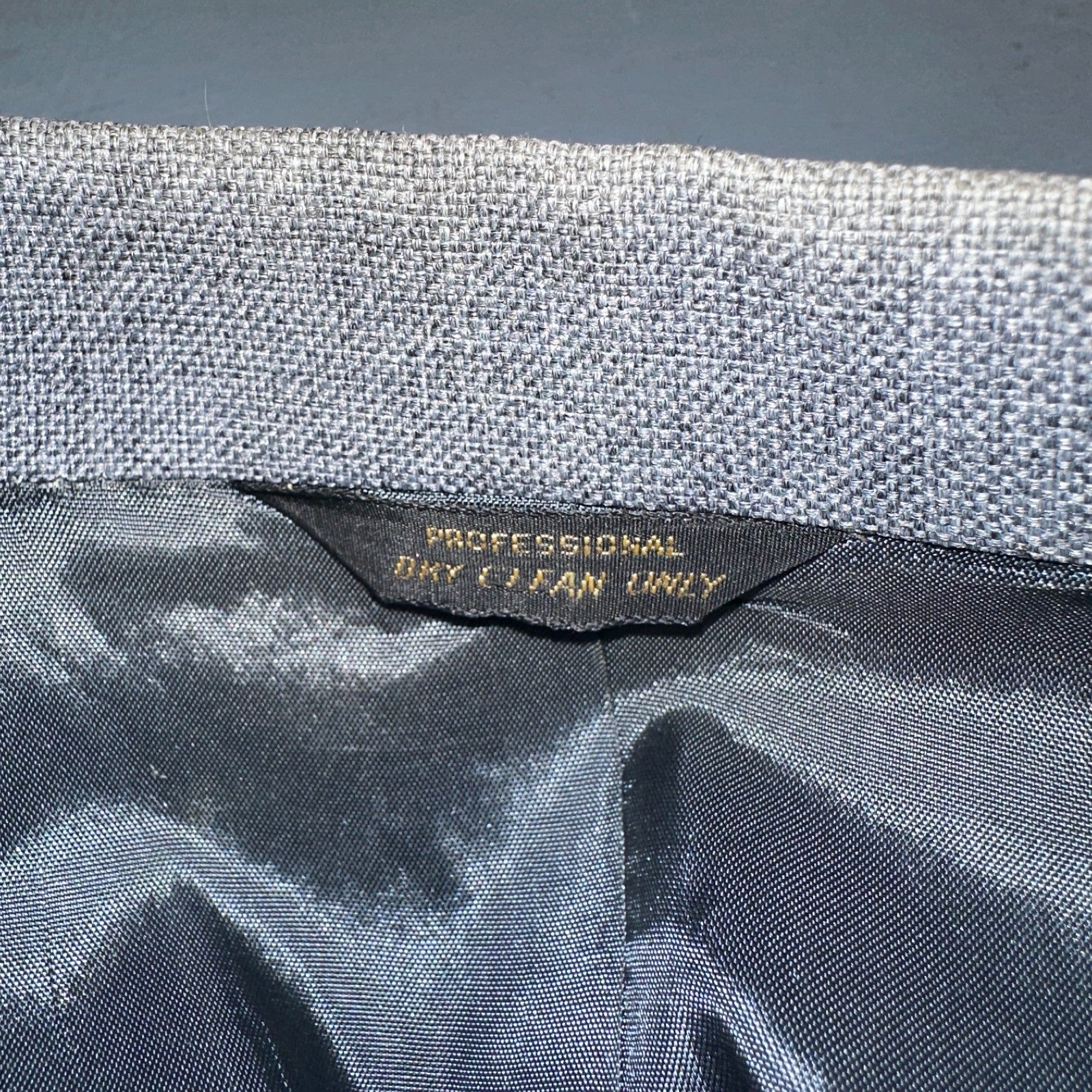 VTG Mens 2 PC Suit 44L Jacket Coat Vest Gray Levis Panatela Wool 80s