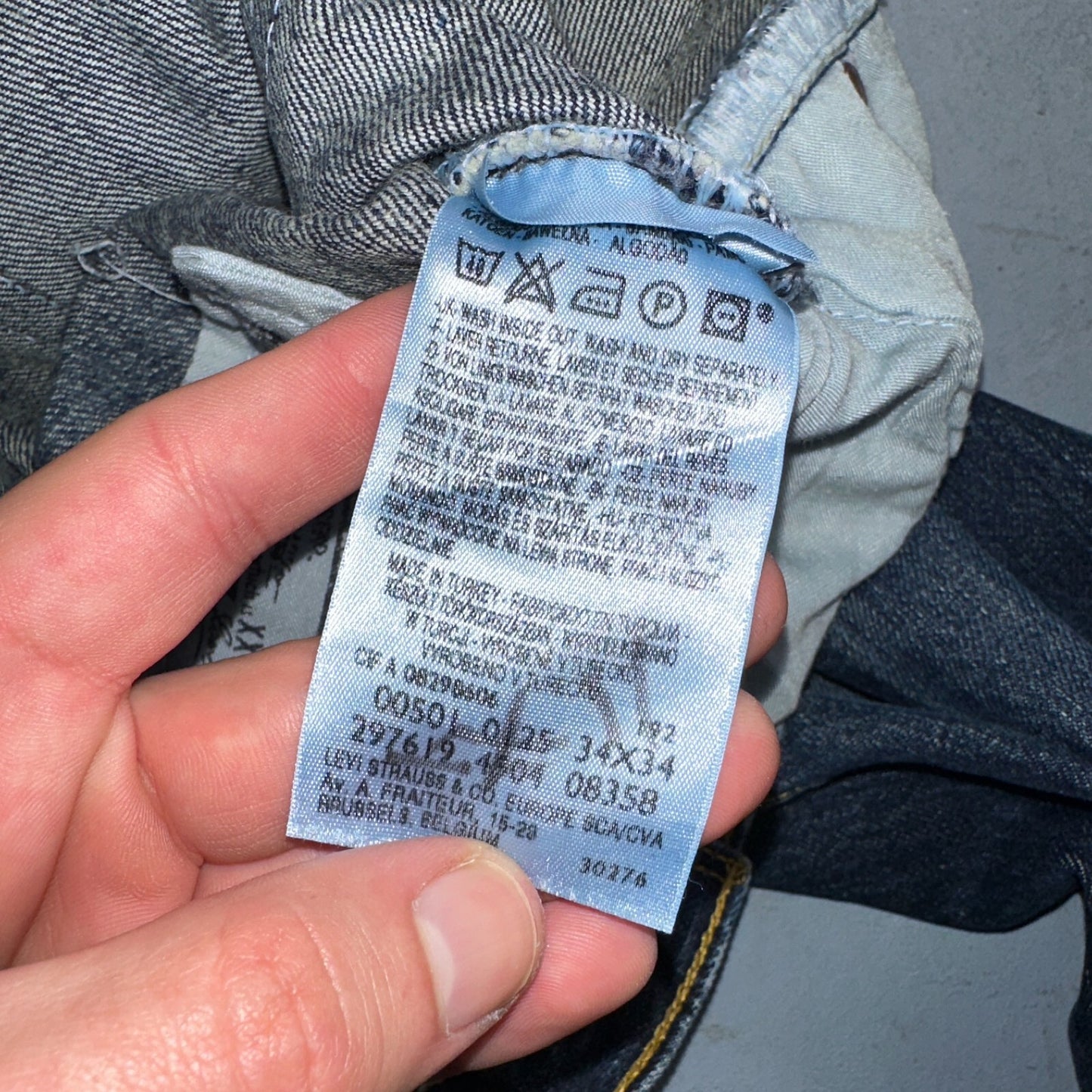 Levis 501 Vintage Y2K XX Straight Leg Jeans Blue Med Wash 34x34 Act 32x28