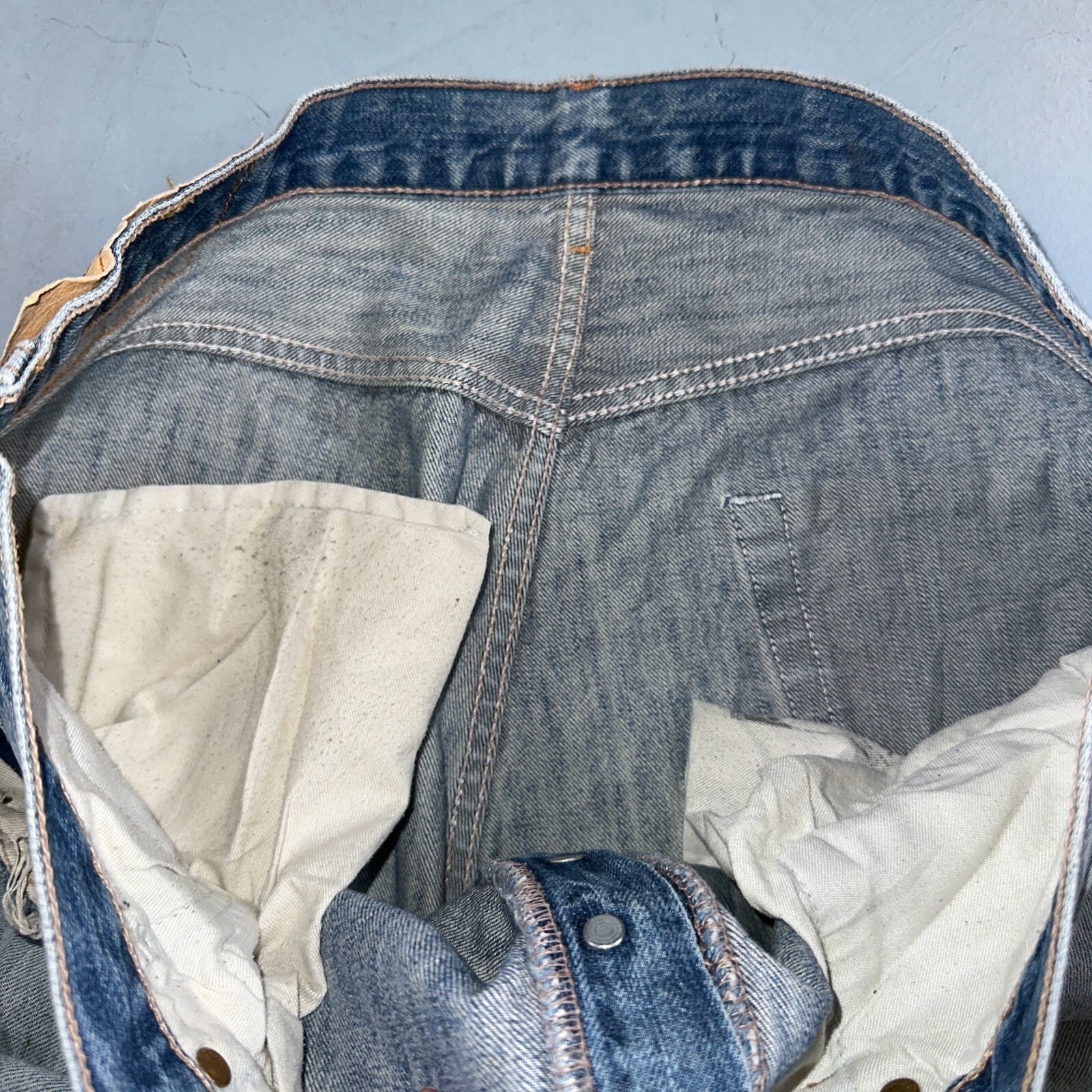 Levis 501 Vintage Y2K XX Straight Leg Jeans Blue Light Wash 38x34 Act 38x32