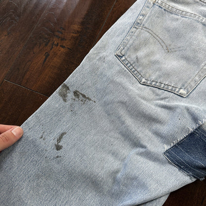 Levis Vintage 80s Redline Selvedge USA 501 Light Wash Jeans 66 30x28 Thrashed