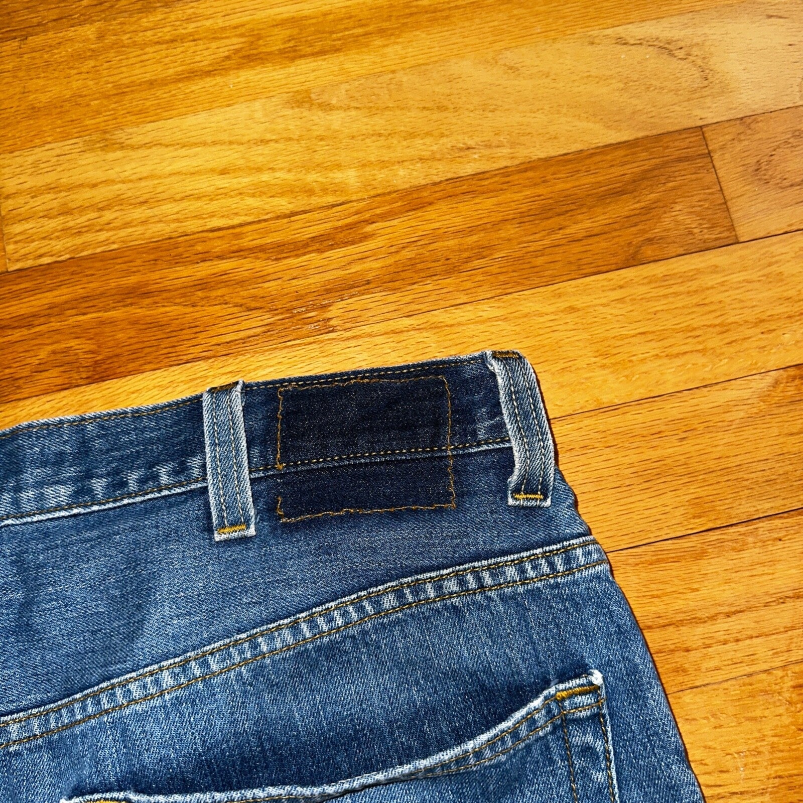 Vintage Levis 557 Jeans Mens 38x30 Blue Relaxed Boot Fit Cowboy Tag Size 37x25