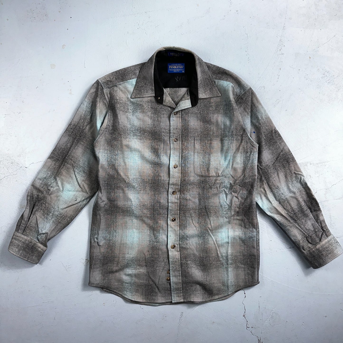 Pendleton Lodge Button Up Shirt Men's Medium Wool Plaid Gray Teal Pocket