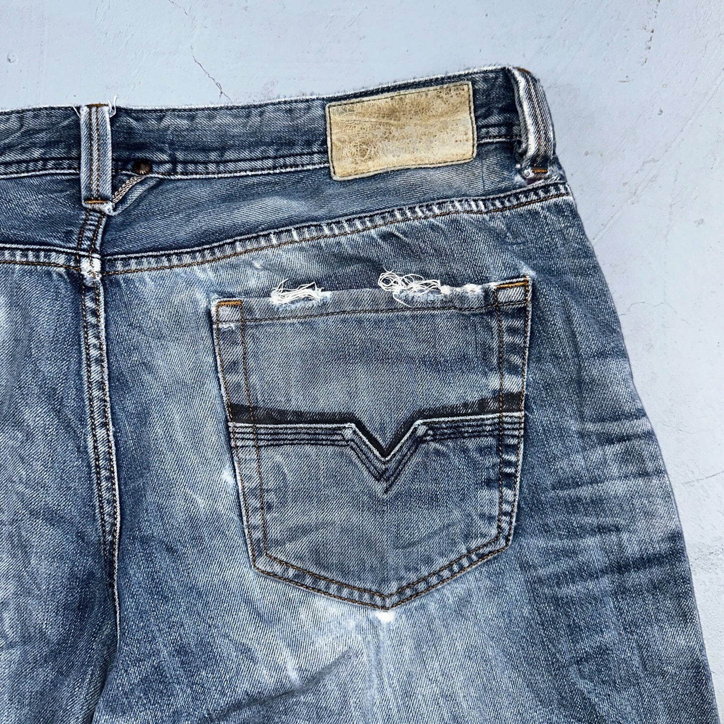 Diesel Larkee Bootcut Stretch Jeans Mens 36x30 Blue Straight 008M2 Whisker Italy