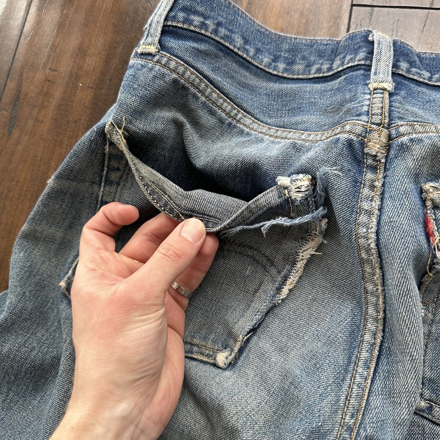 Levis 501 XX Big E True Vintage 60s Redline THRASHED Denim Jeans 1960s 27x26