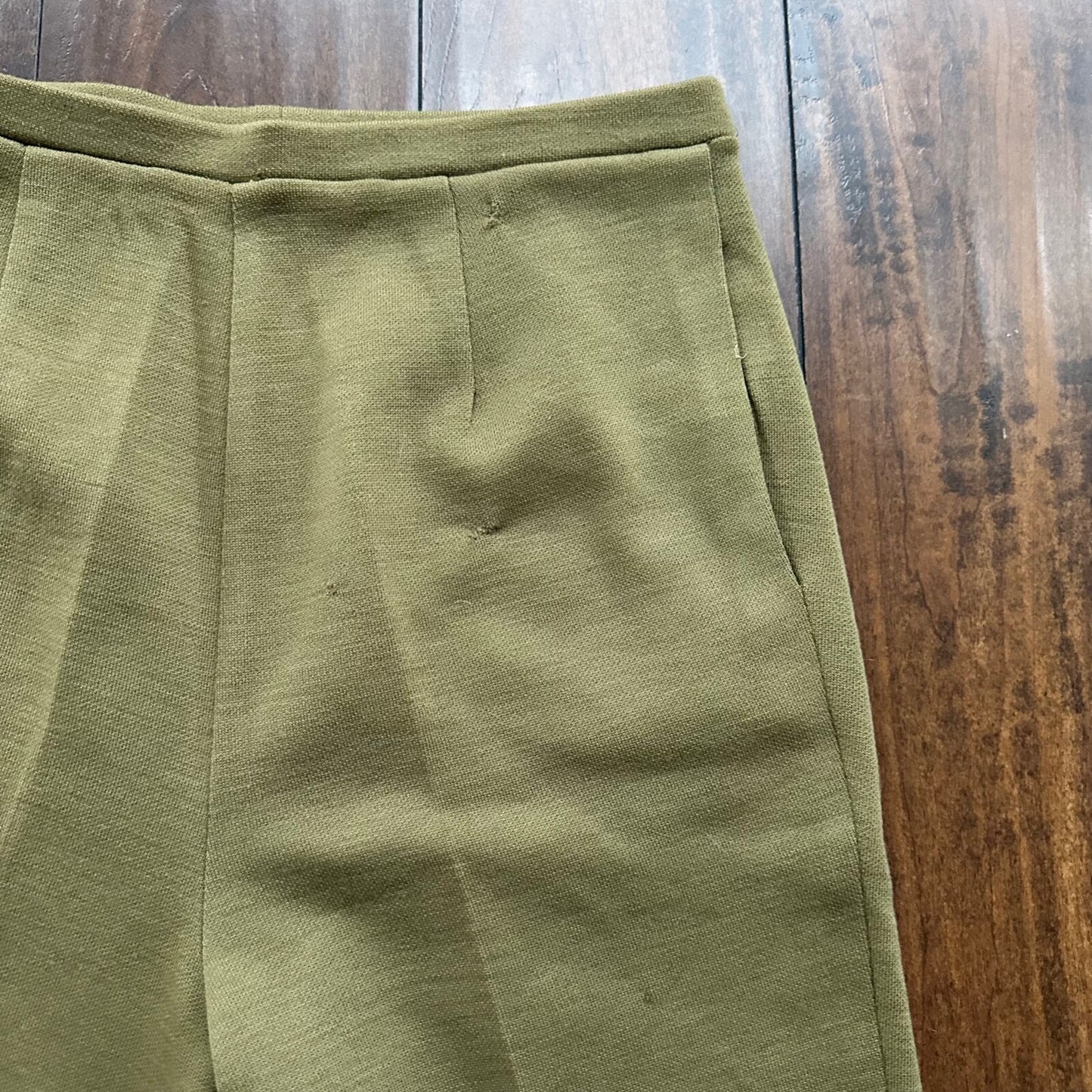 Vintage USA Rockabilly Womens Shorts Disco Wool? 70s 80s Church Funky Green Army