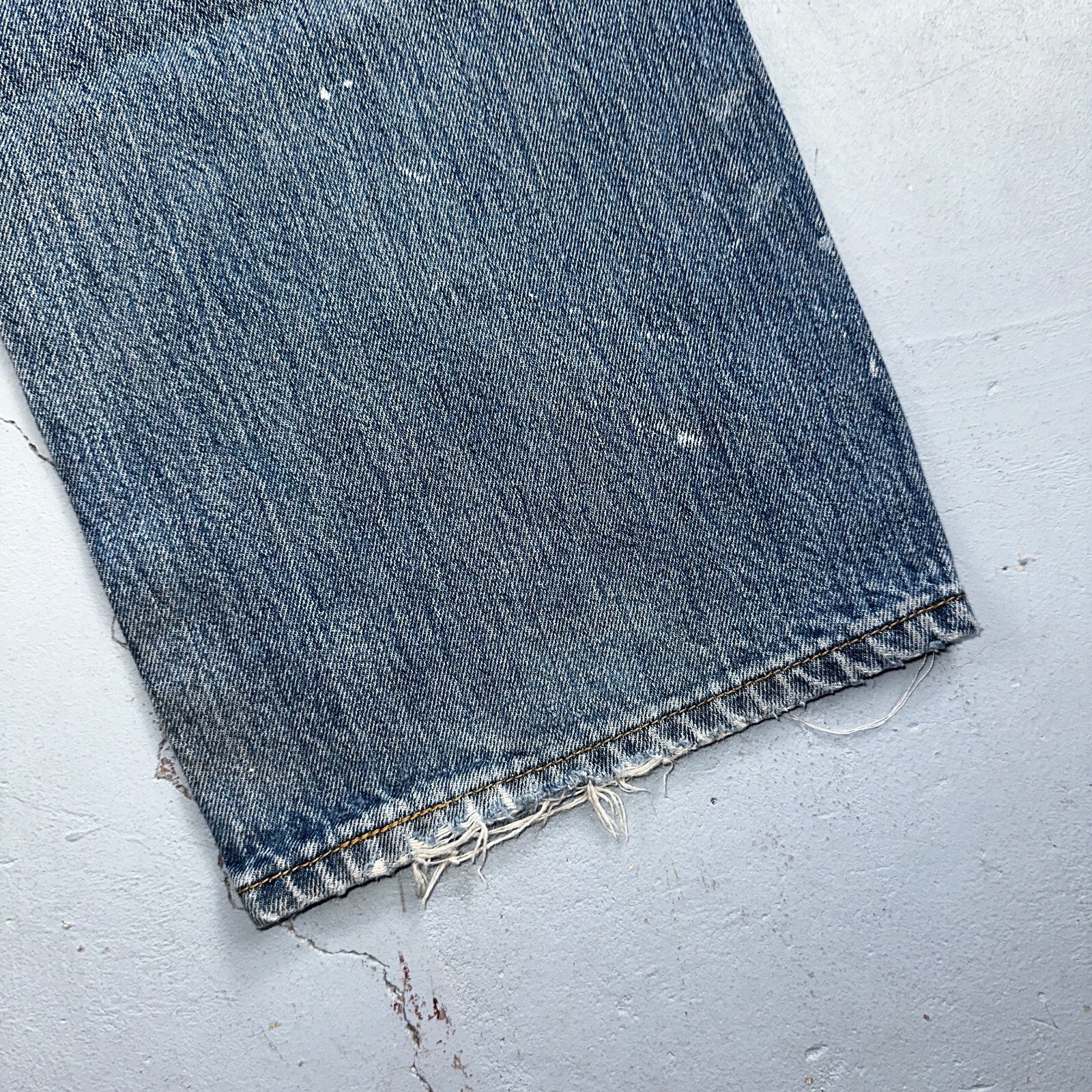 Levis 501 Vintage Y2K XX Straight Leg Jeans Blue Med Wash Paint 38x30 Act 38x29