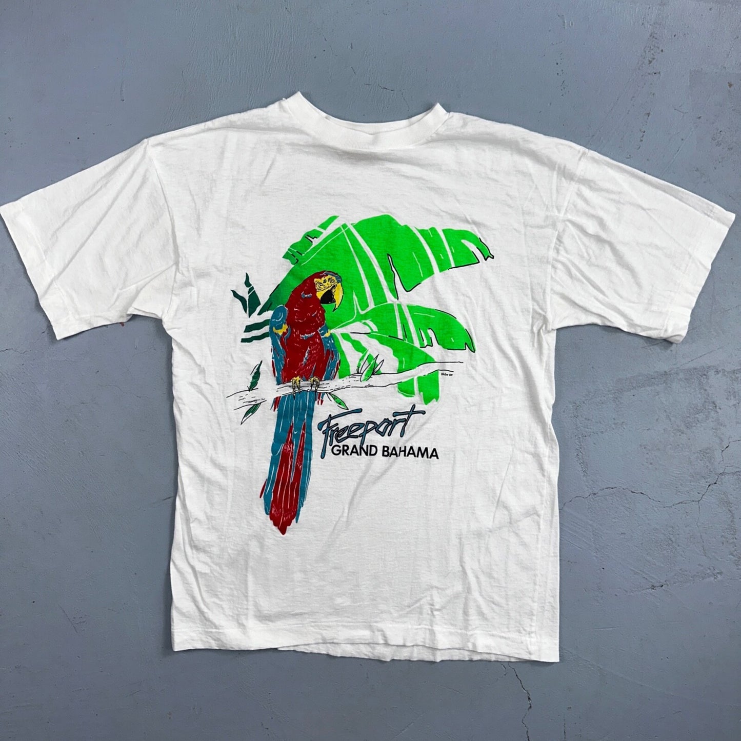 Freeport Grand Bahama Parrot VTG T Shirt Animals Bird Palm Tree Summer Cool