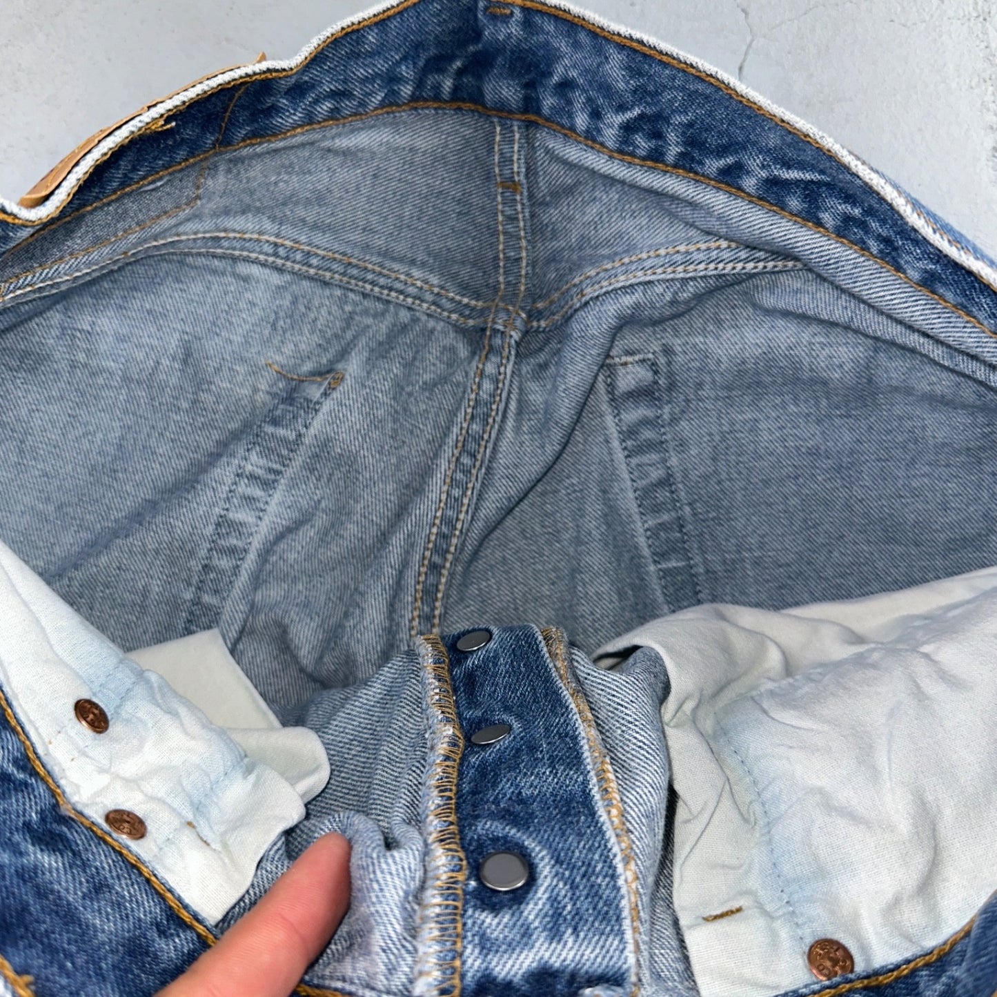 Levis 501 Vintage 90s USA XX Straight Leg Jeans Blue Light Wash 35x34 Act 33x30