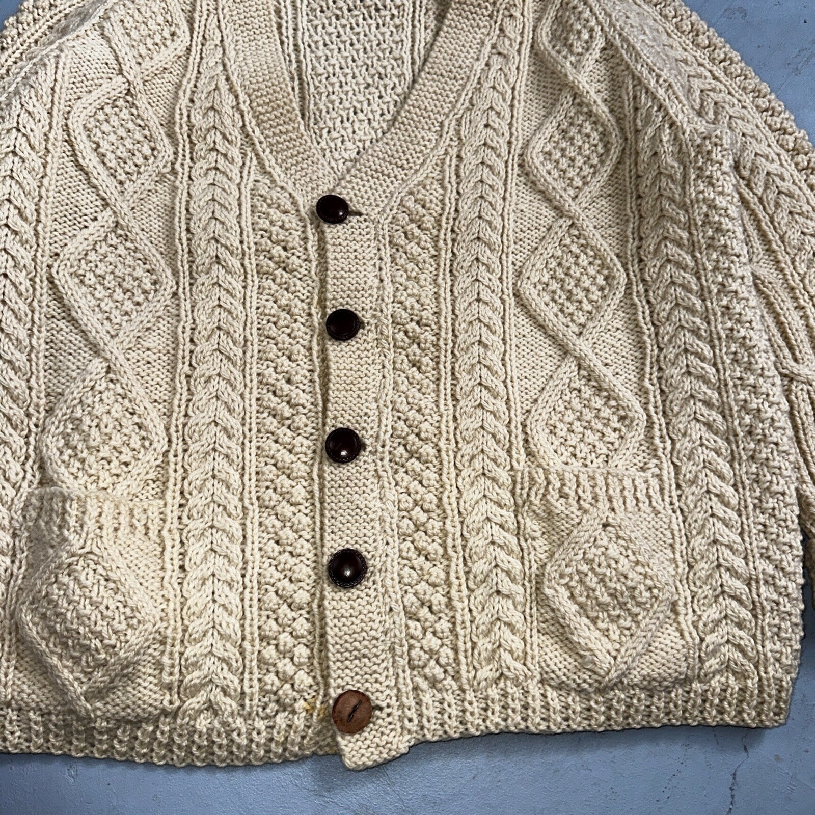 Heron Garment VTG 1970s Thick Ivory Pure Wool Cabled Cardigan Sweater 70s