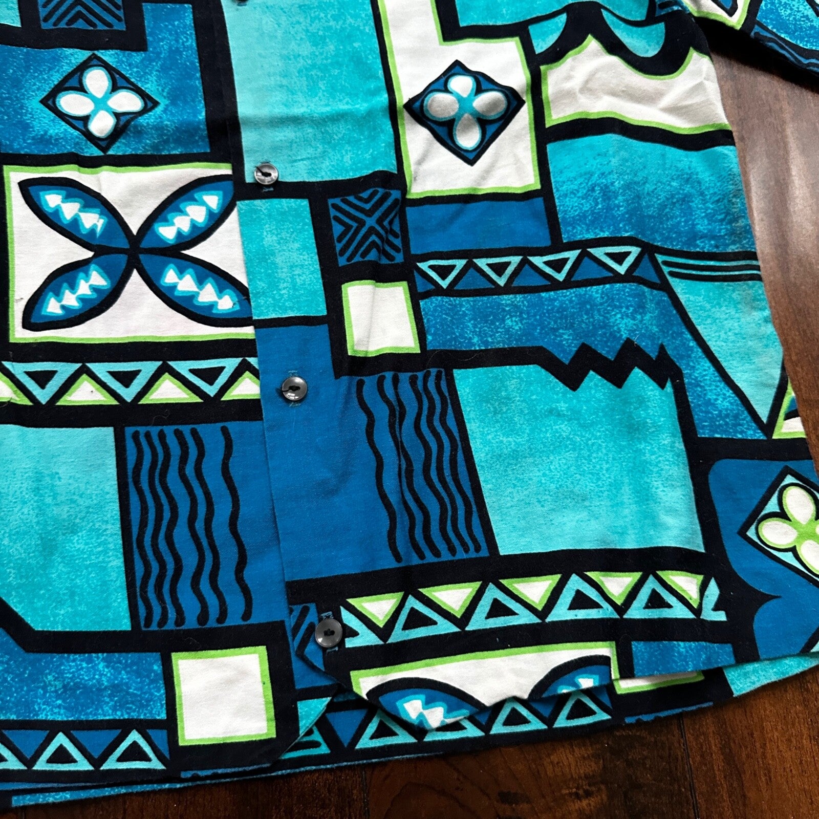 1960s Hawaiian Button Down Shirt Vintage Rockabilly 50s 60s Crop Fit Beach Blue