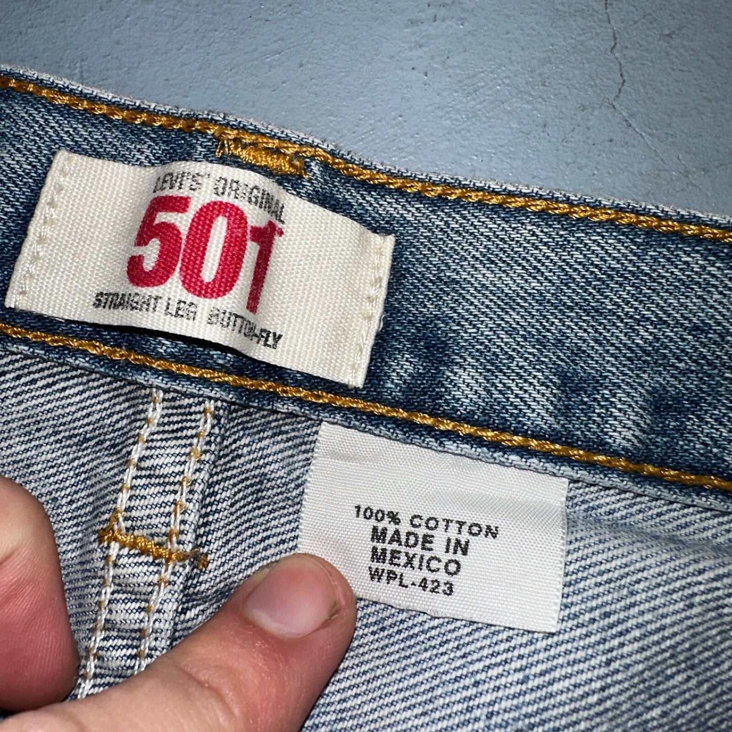 Levis 501 Vintage Y2K XX Straight Leg Jeans Blue Light Wash 35x34 Act 34x34