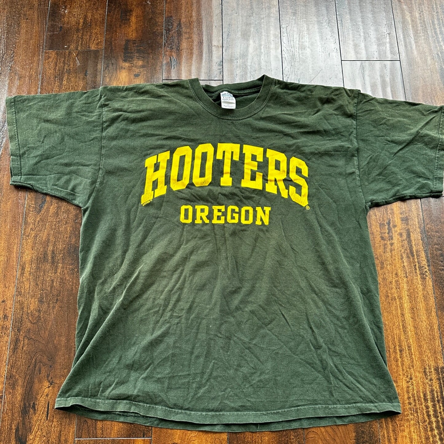 Hooter Oregon Y2K Vintage T Shirt Hot Girl Food Sexy OSU Ducks Green PDX