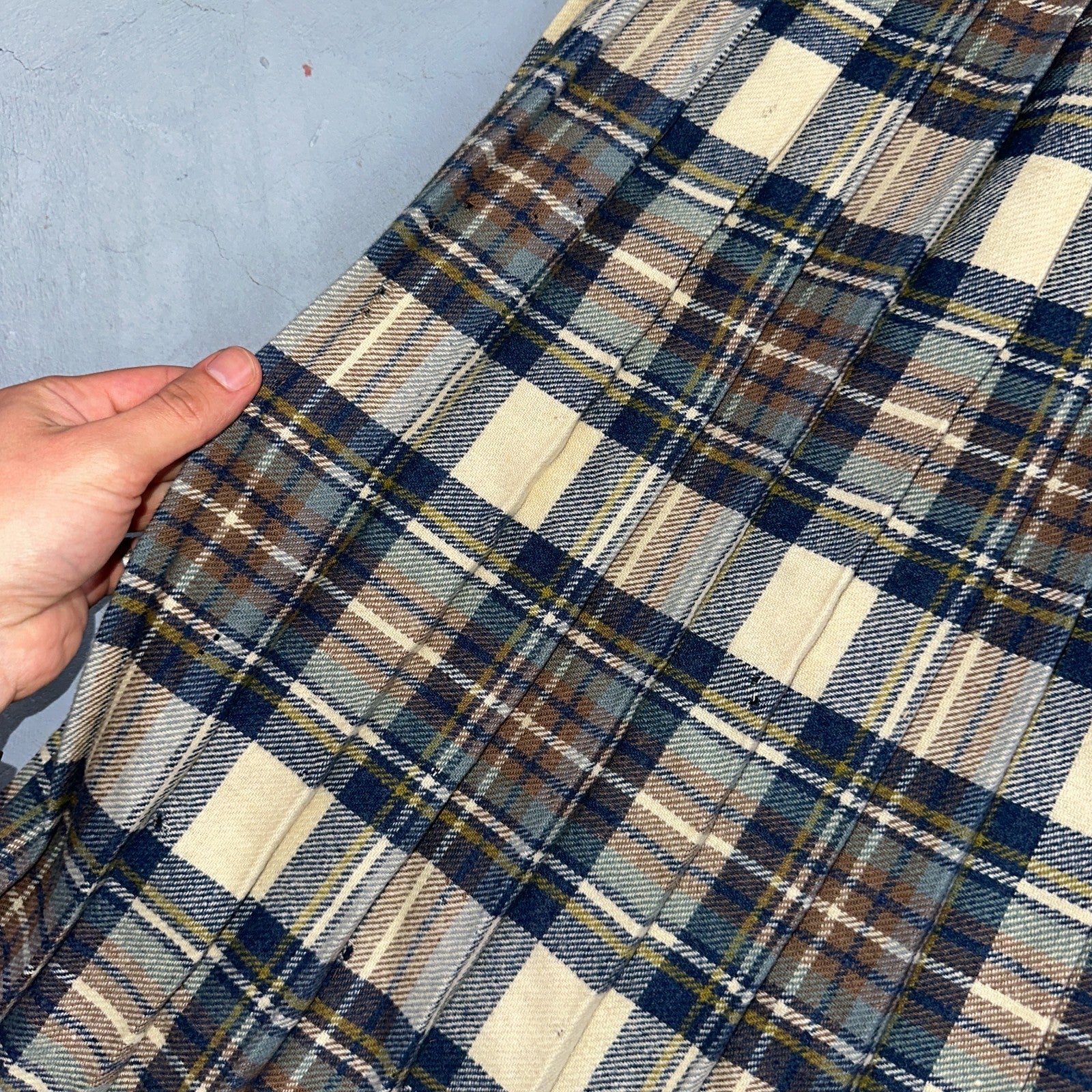 Vintage O'Neill of Dublin 100% Wool Tartan Skirt Size 14 Made in Ireland Pleated