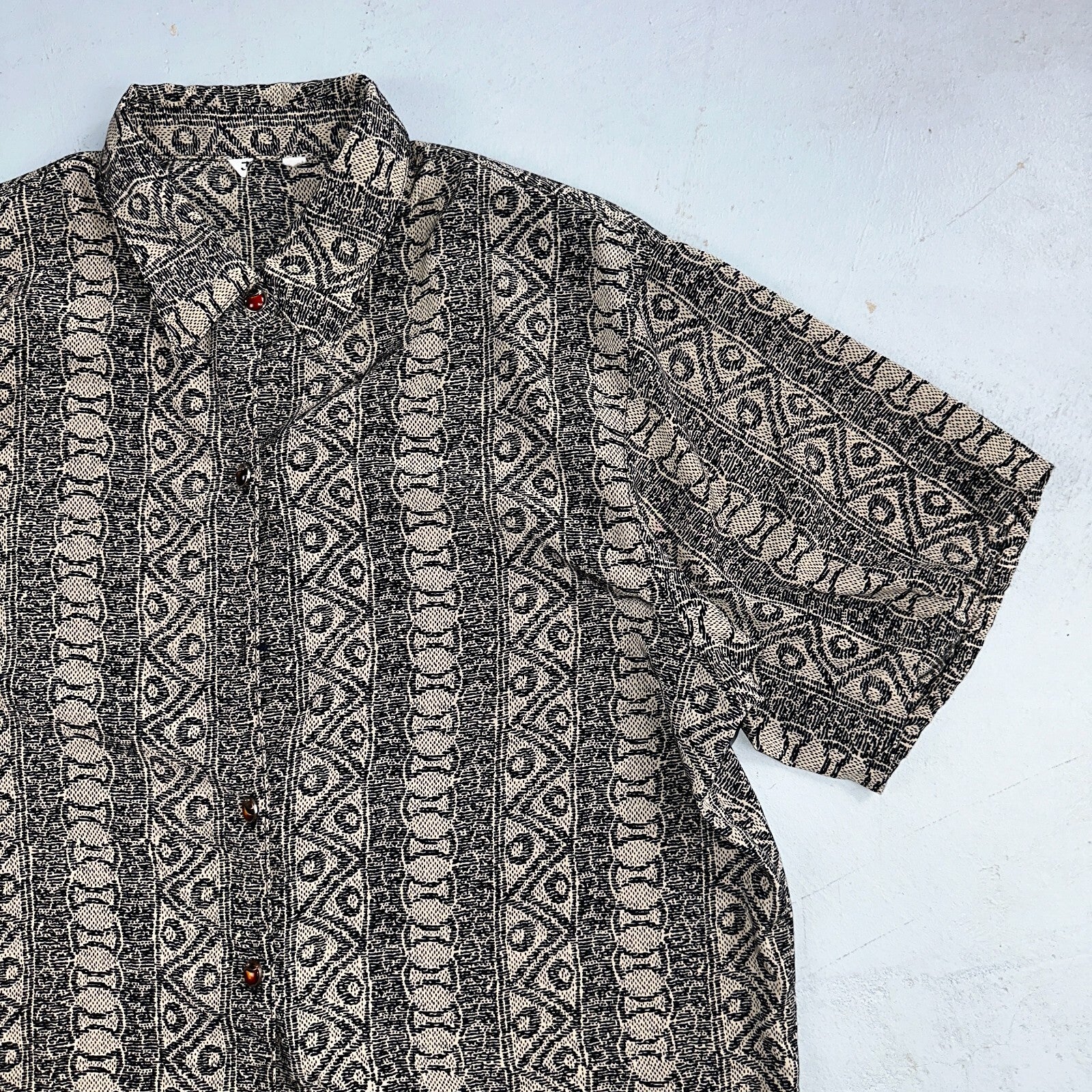 Hawaiian Regular Fit Shirt Men L Gray Geometric Tribal Button Up 80s VTG