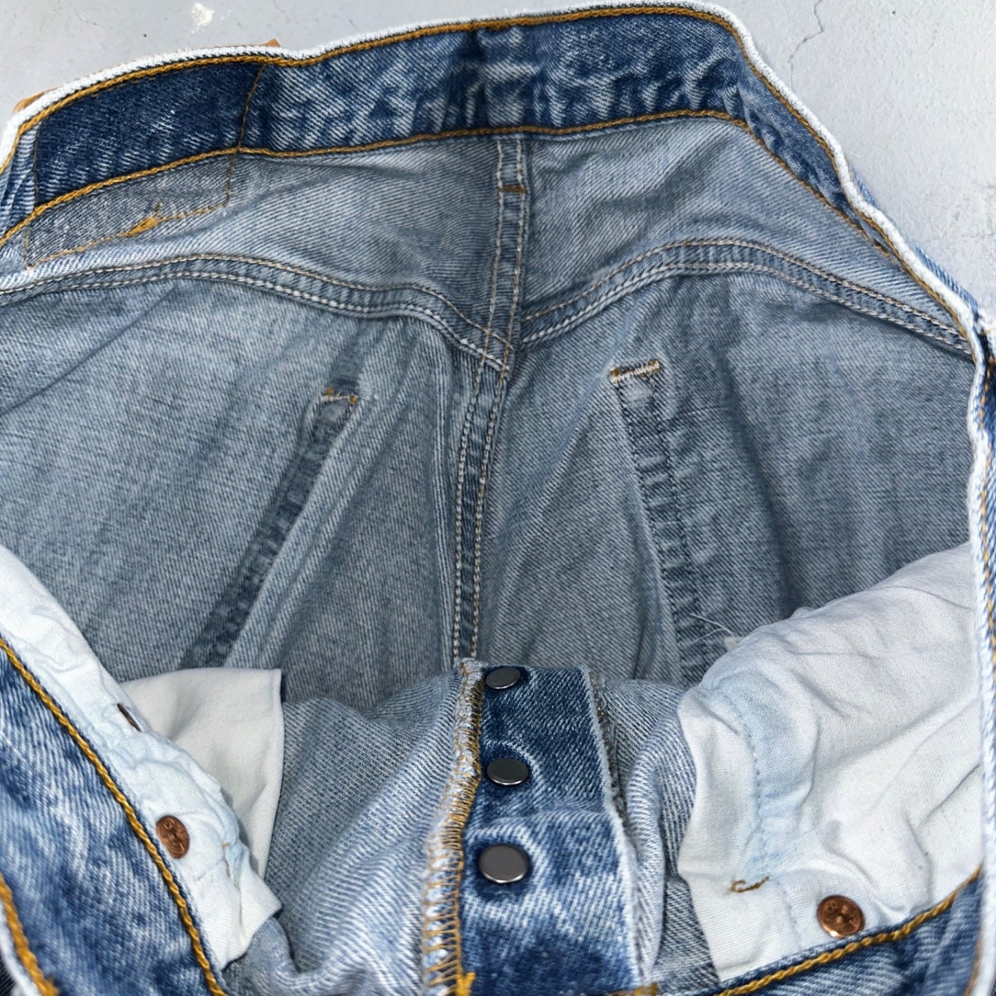 Levis 501 Vintage 90s USA XX Straight Leg Jeans Blue Light Wash 35x34 Act 33x30