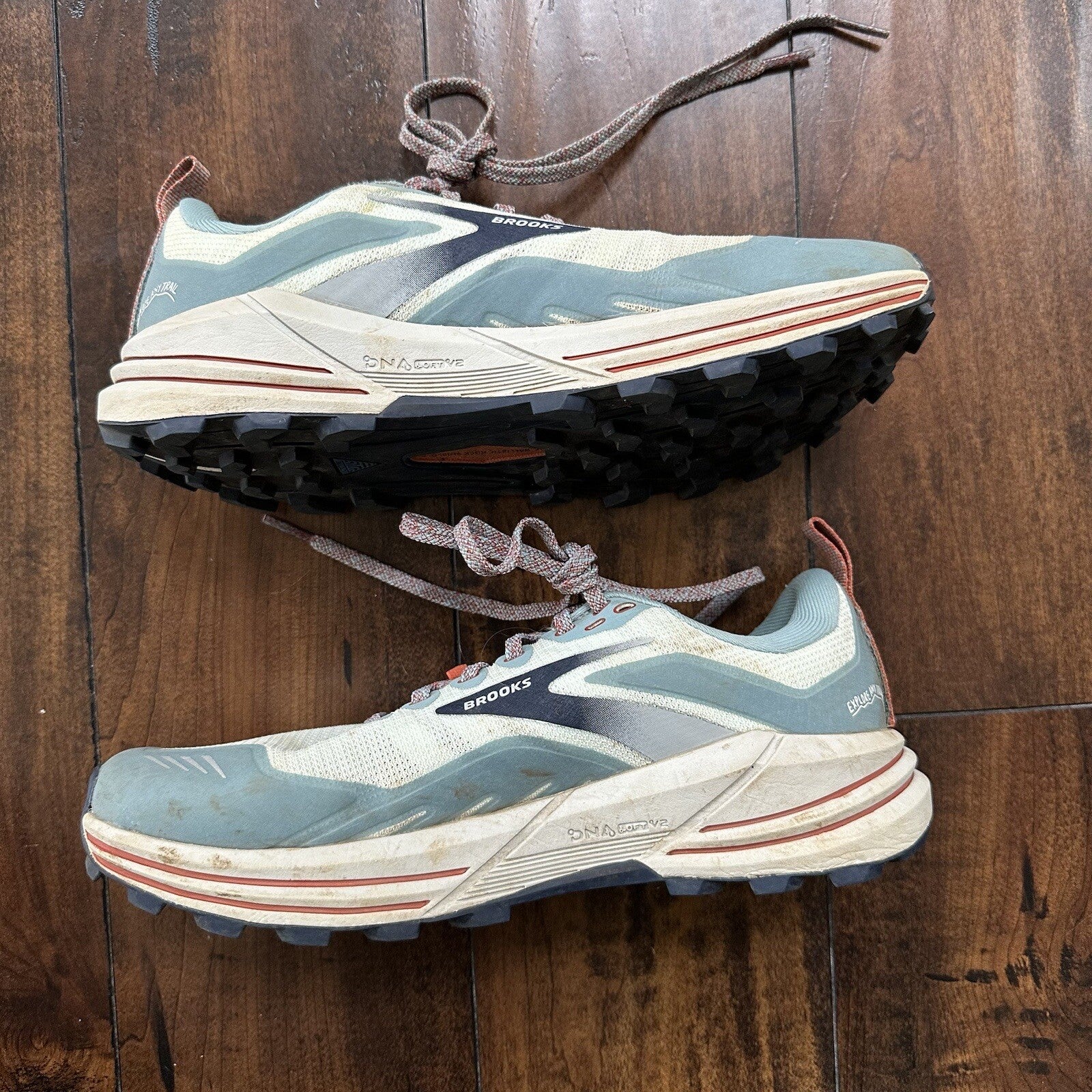 Brooks Womens Cascadia 16 Aqua/Tourmaline/Rooibos Tea Running Shoes Size 9 Hike