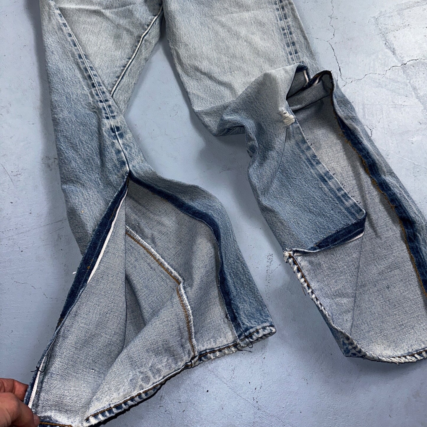 Levis 501 Vintage 80s Redline Selvedge USA XX Jeans Light Wash 28x36 Act 26x31