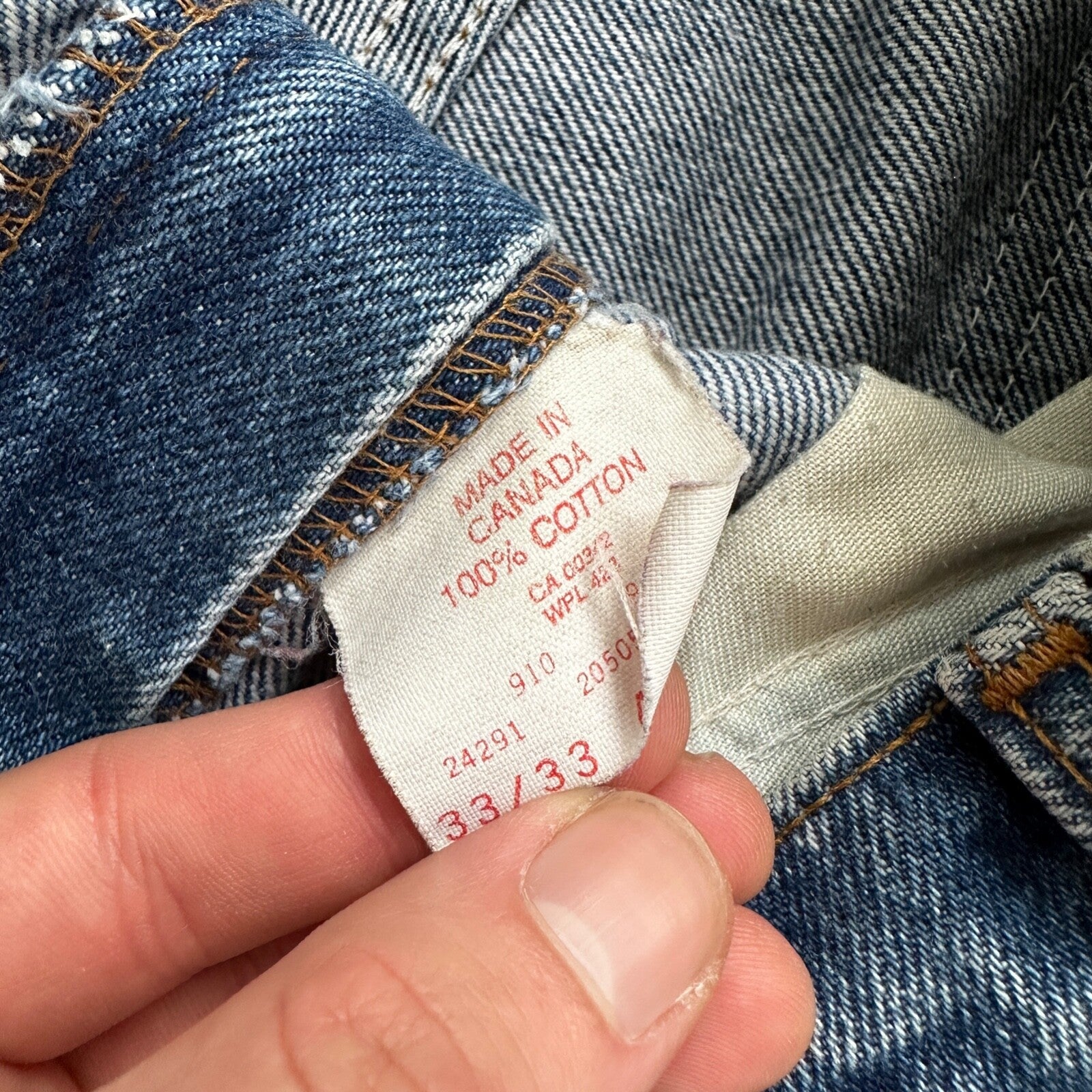 Levis 505 Vintage 90s Straight Leg XX Canada Jeans 33x33 Med Wash 30x27