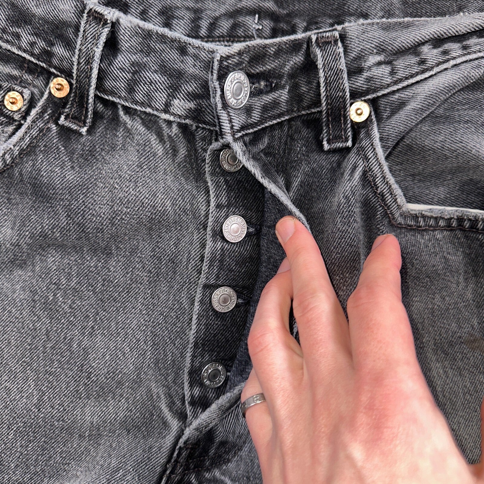 Levis 501 Vintage 90s USA XX Straight Leg Jeans Black Med Wash 32x32 Act 30x30