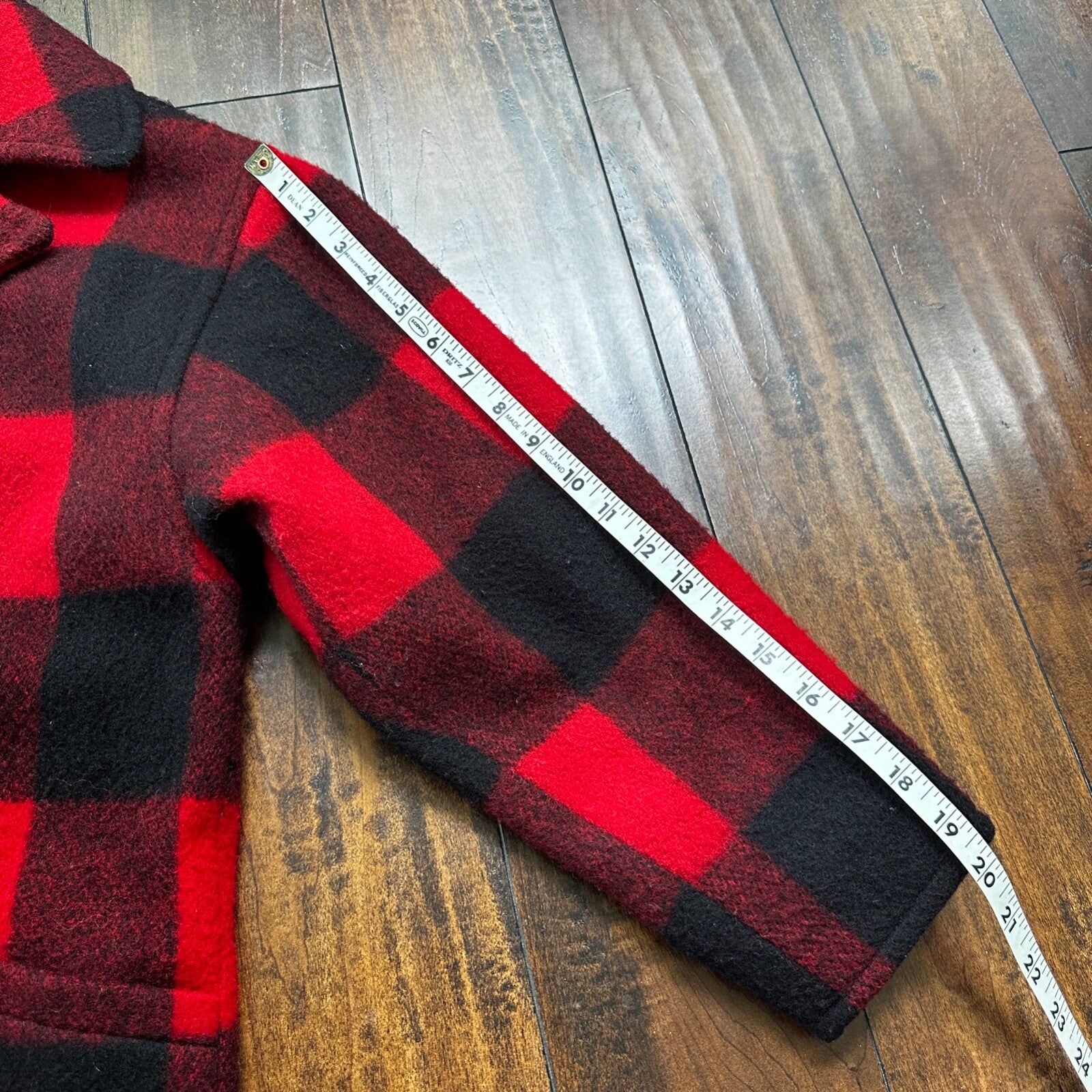 VTG Woolrich Coat Womens M Red Black Plaid Wool Blend Mackinaw Jacket 1970s 70s