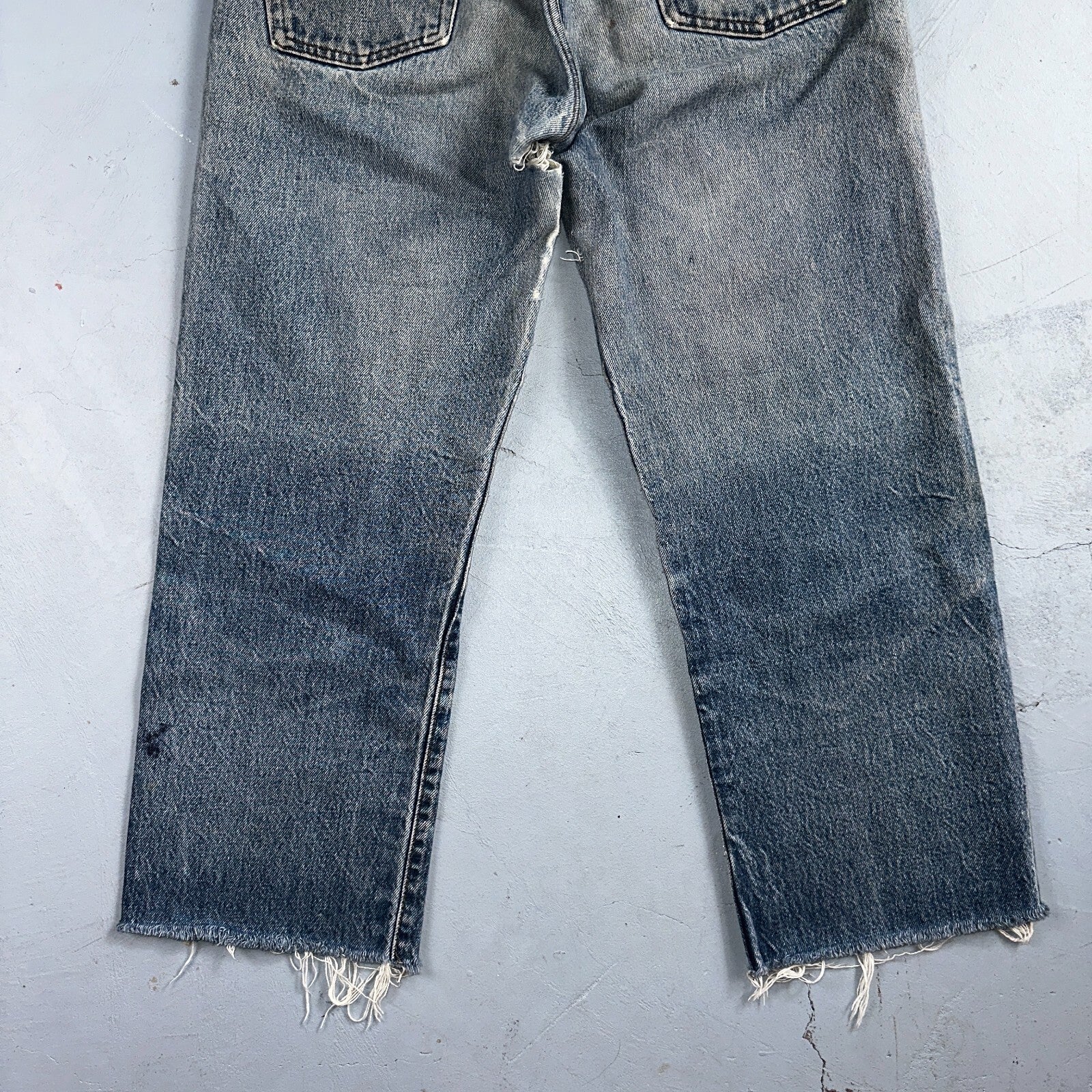 Levis 501 Vintage 80s USA XX Straight Leg Jeans Blue Light Wash Act 32x24 Capri