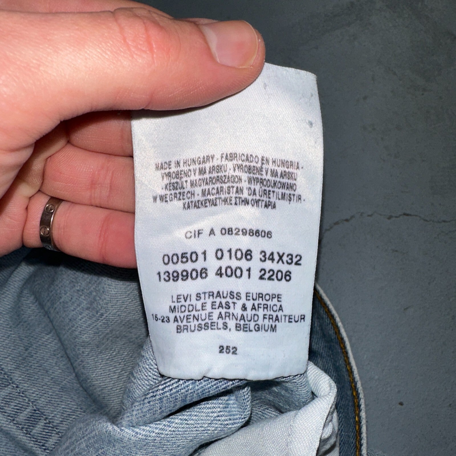 Levis 501 Vintage Y2K XX Straight Leg Jeans Blue Light Wash 34x34 Act 32x31