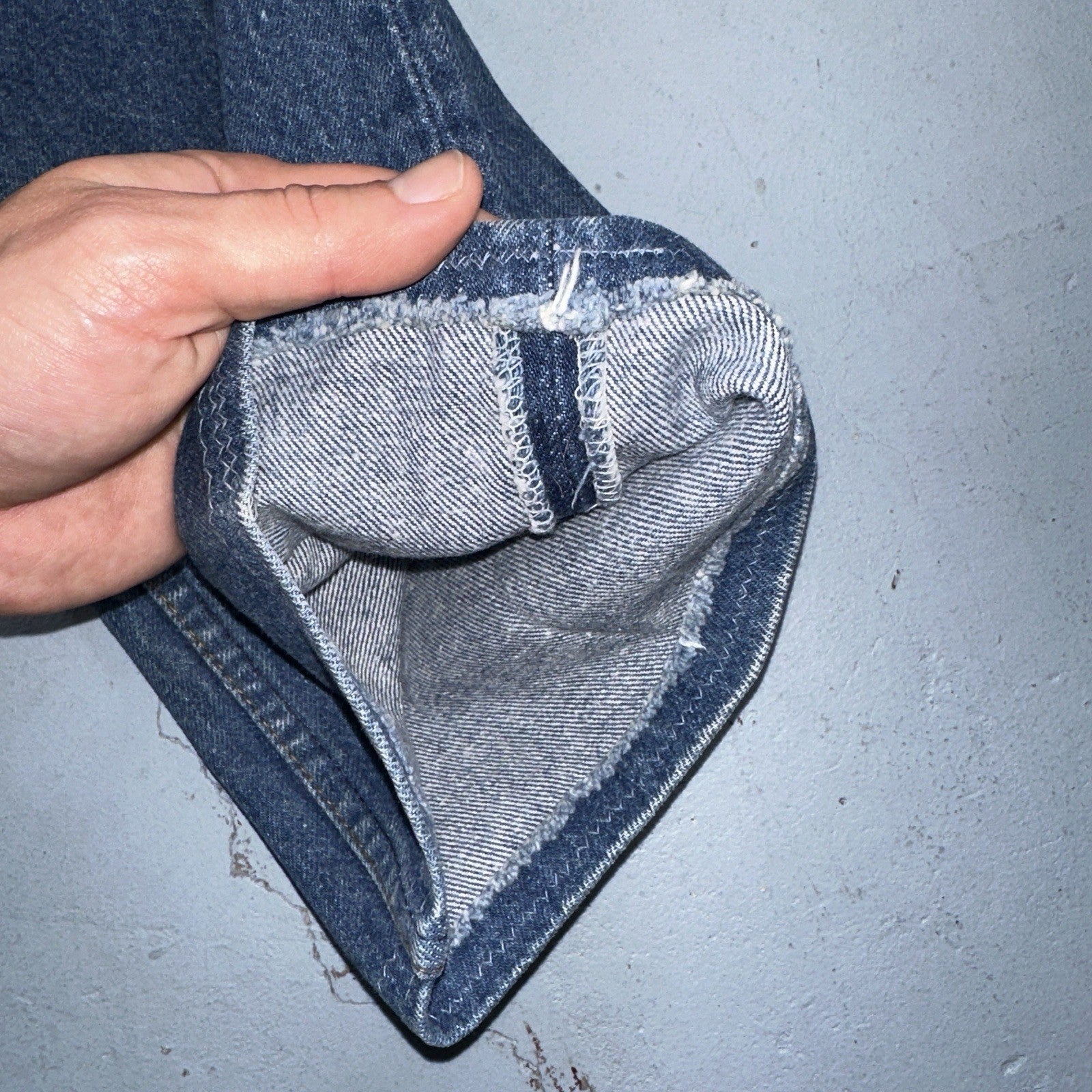 Levis 501 Vintage 80s USA XX Straight Leg Jeans Blue Light Wash 36x40 Act 32x29