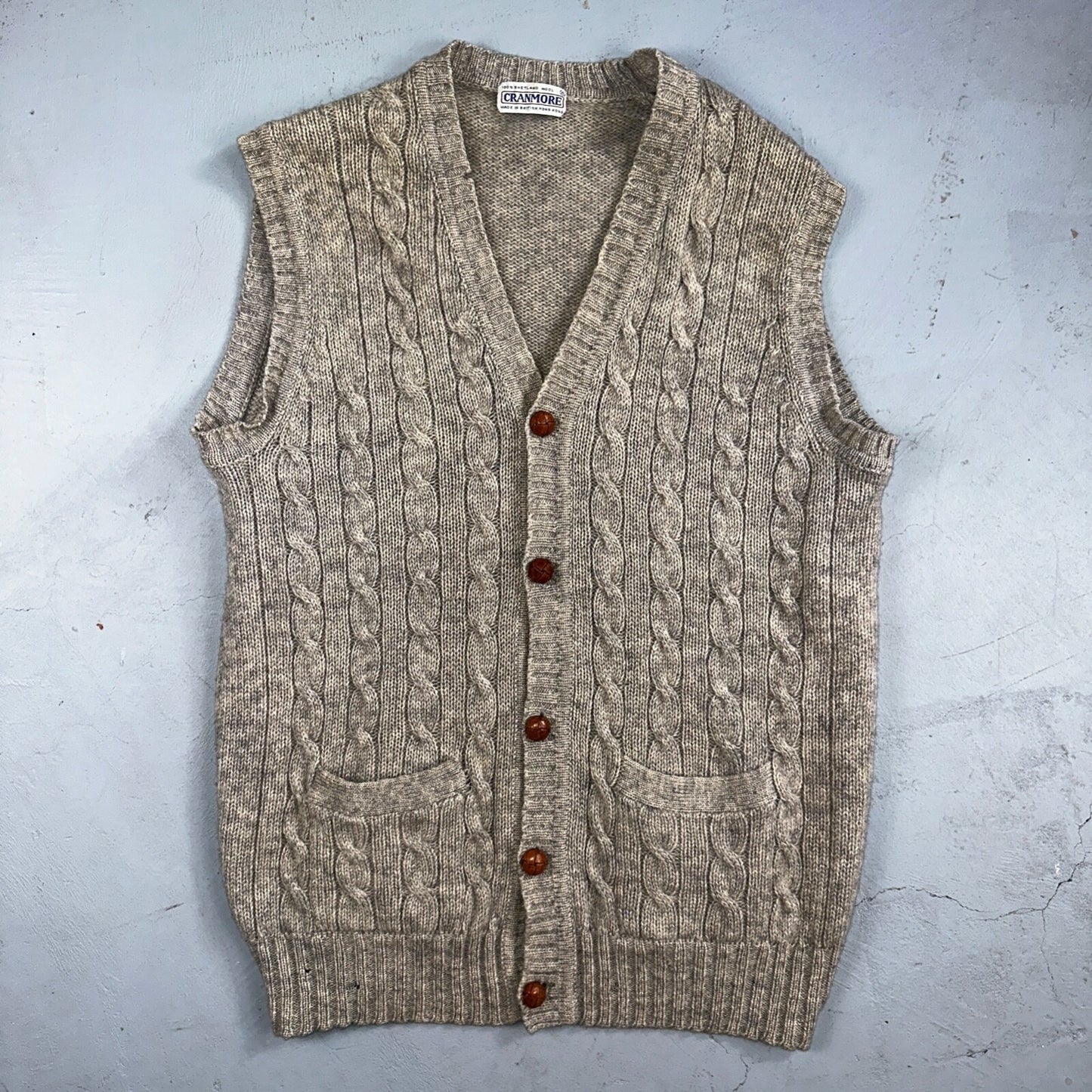 VTG Cranmore 100% Shetland Wool Mens Sweater Vest Size XL Gray Cable Knit Button