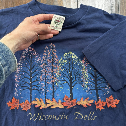 Wisconsin Dells Vintage 90s T Shirt Single Stitch City Town Autumn Fall Cozy Rap