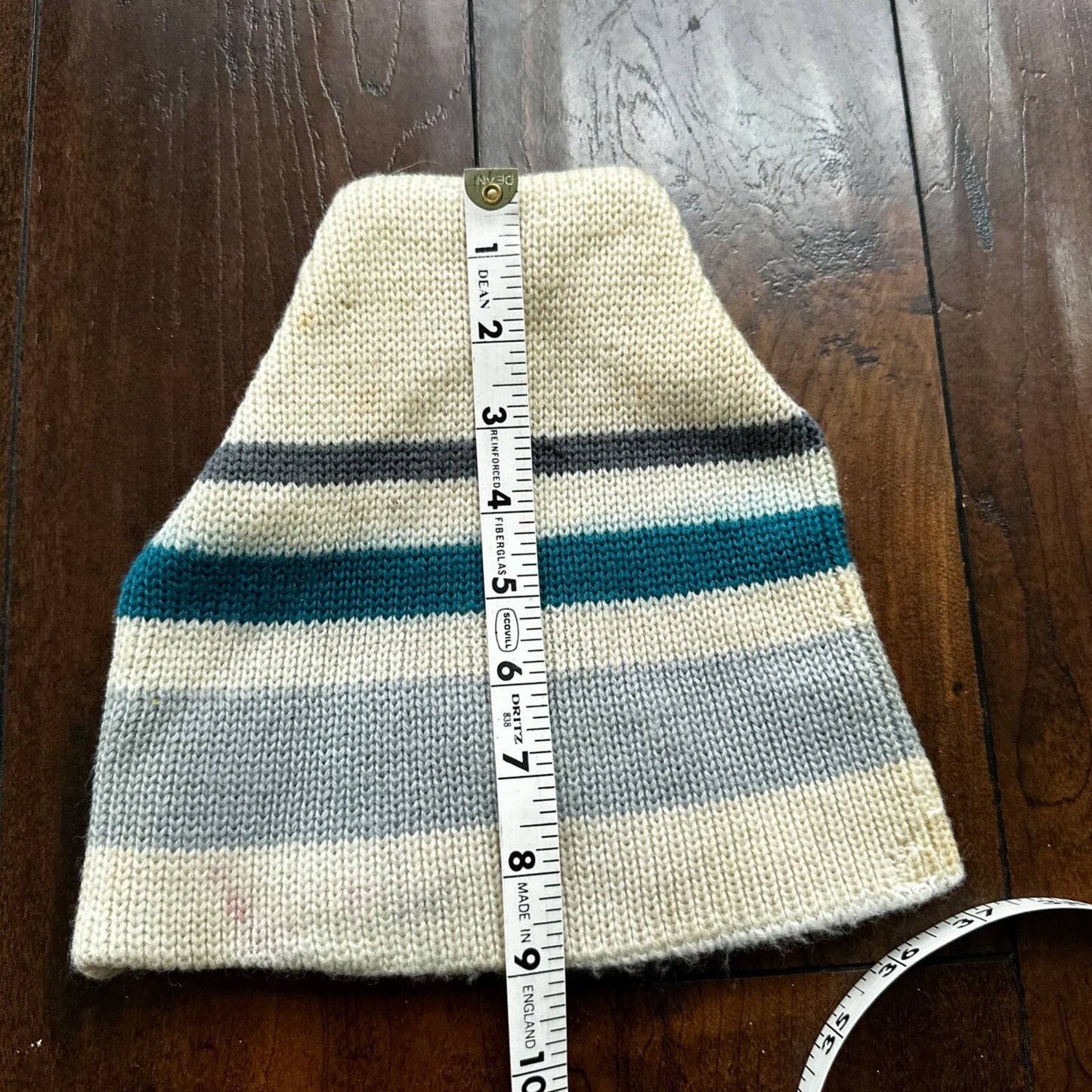 Vintage Hermans 100% Wool Beanie Winter Ski Hat Unisex White Blue Stripe Cap