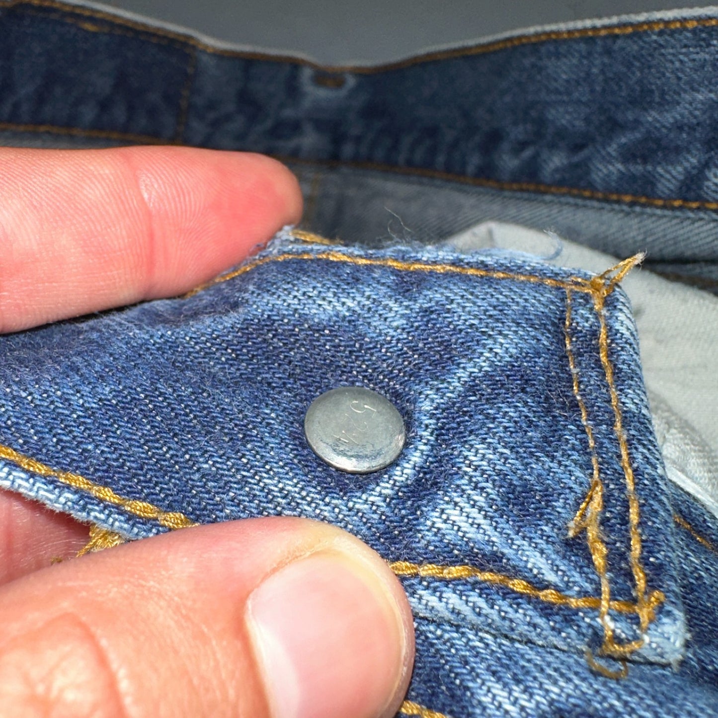 Levis 501 Vintage 80s Redline Selvedge USA XX Jeans Med Wash 27x32 Act 24x28