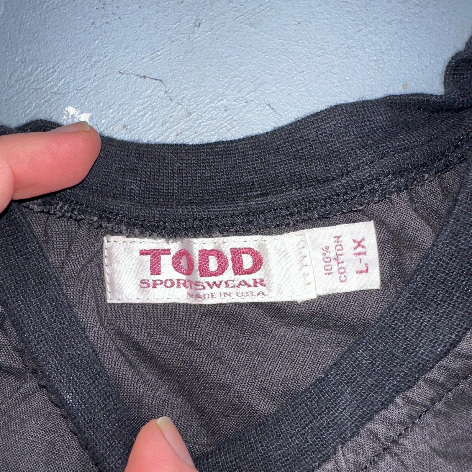 VTG Phantom Of The Opera Sweater Mens Large Black Crewneck Sweatshirt 80s 1988