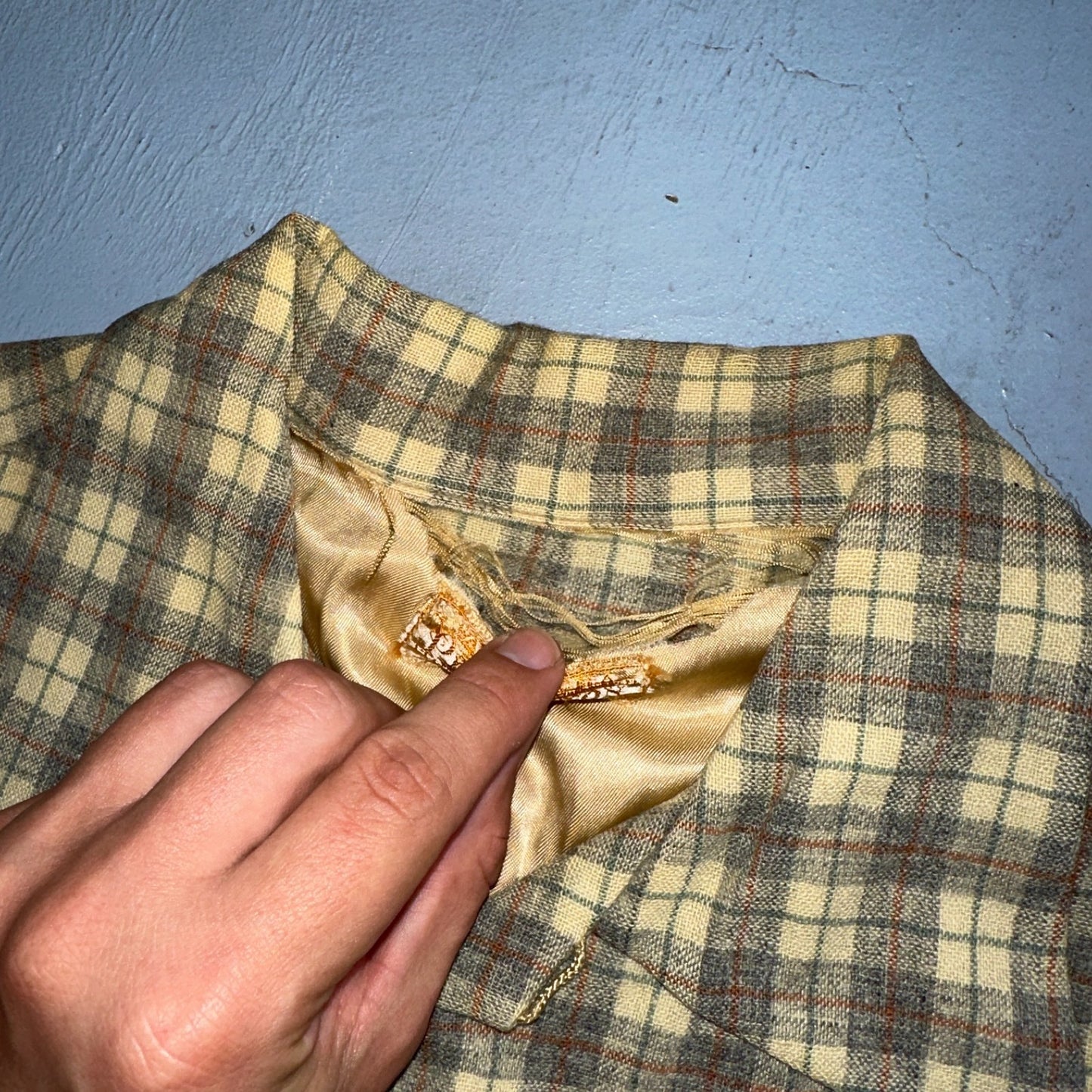 Pendleton VTG Board Shirt Plaid 100% Wool Button Down Size M Plaid 1960s Camp