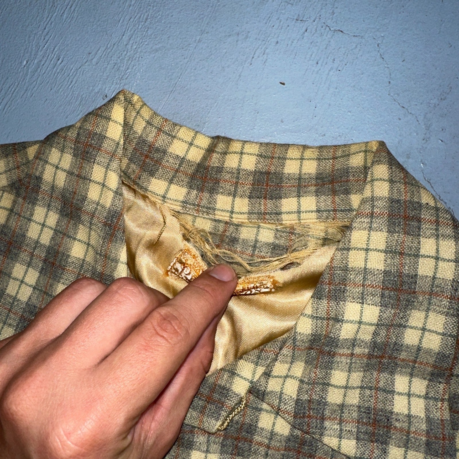 Pendleton VTG Board Shirt Plaid 100% Wool Button Down Size M Plaid 1960s Camp