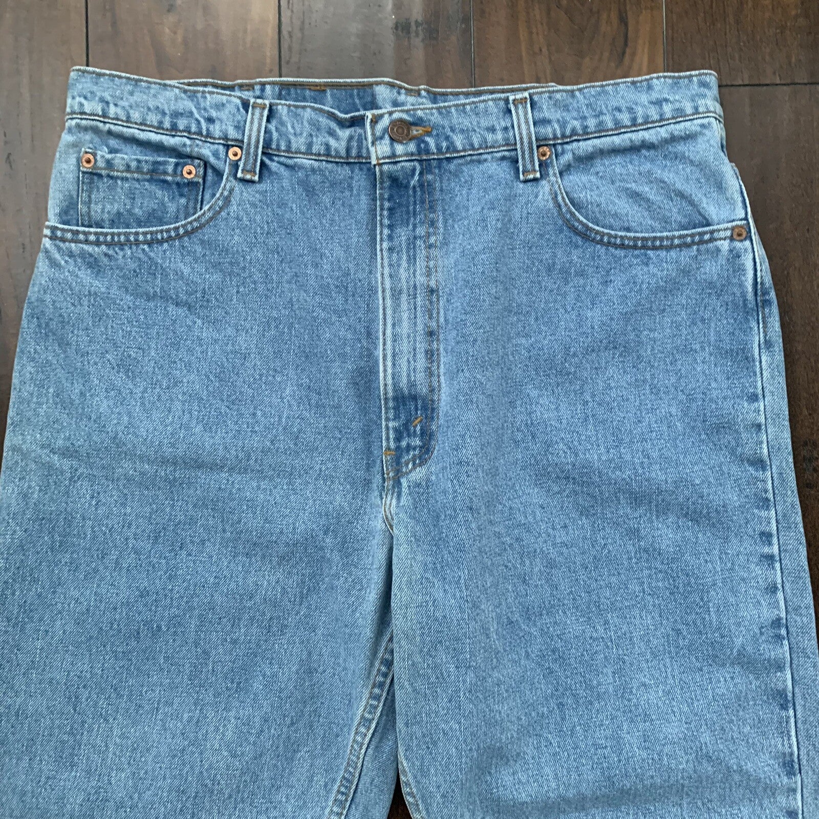 Levis 550 Vintage 90s Tapered Leg USA Relaxed Fit Jeans 40x30 Light Wash 36x30
