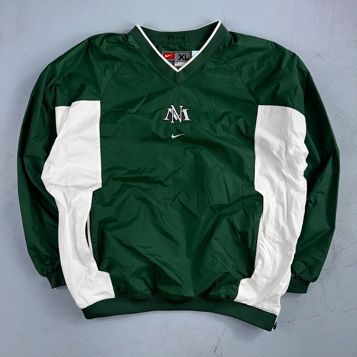 Vintage 90s Nike Men's Swoosh V-Neck Green Pullover Windbreaker XL Center Swoosh