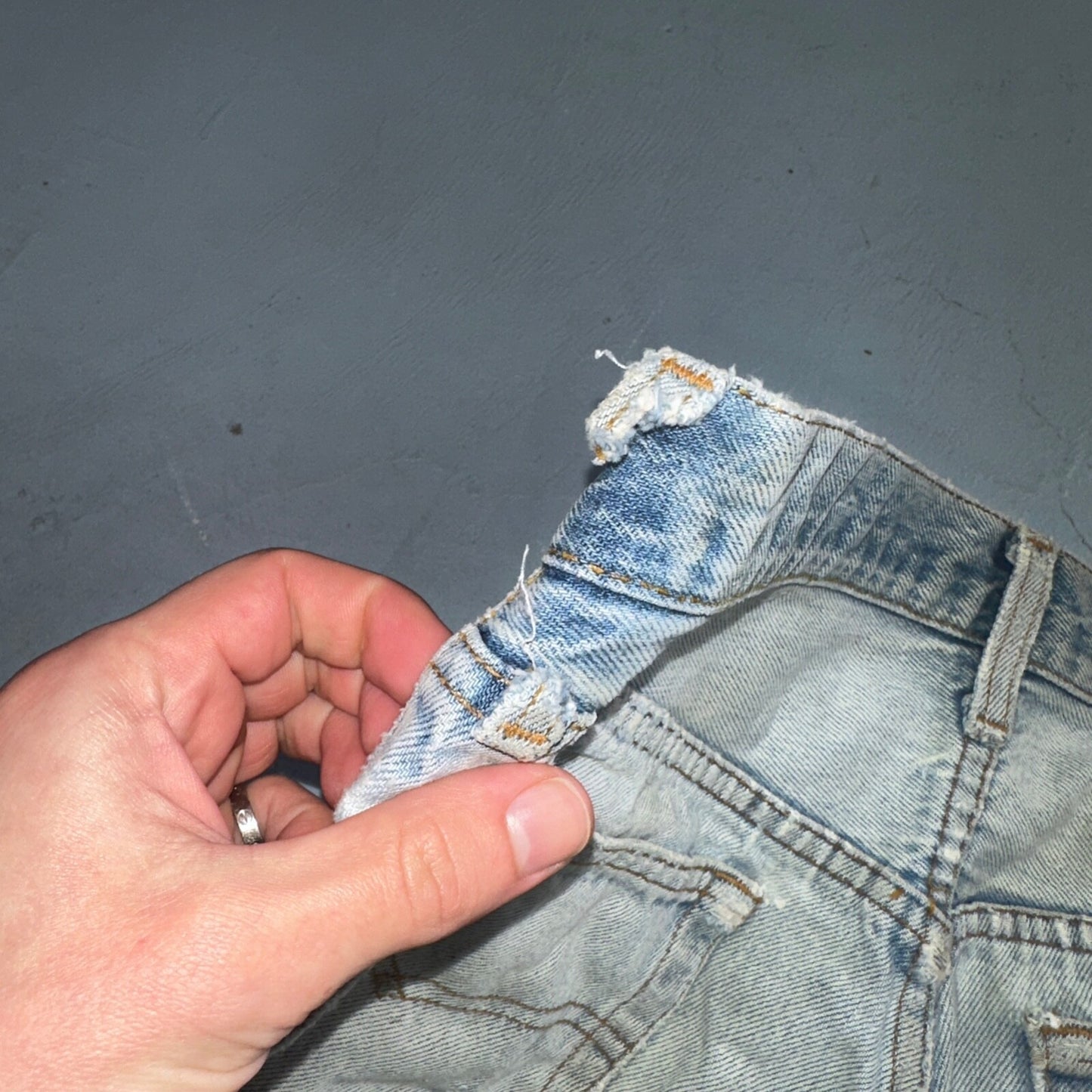 Levis 501 Vintage 80s USA XX Straight Leg Jeans Blue Light Wash Torn Act 32x33