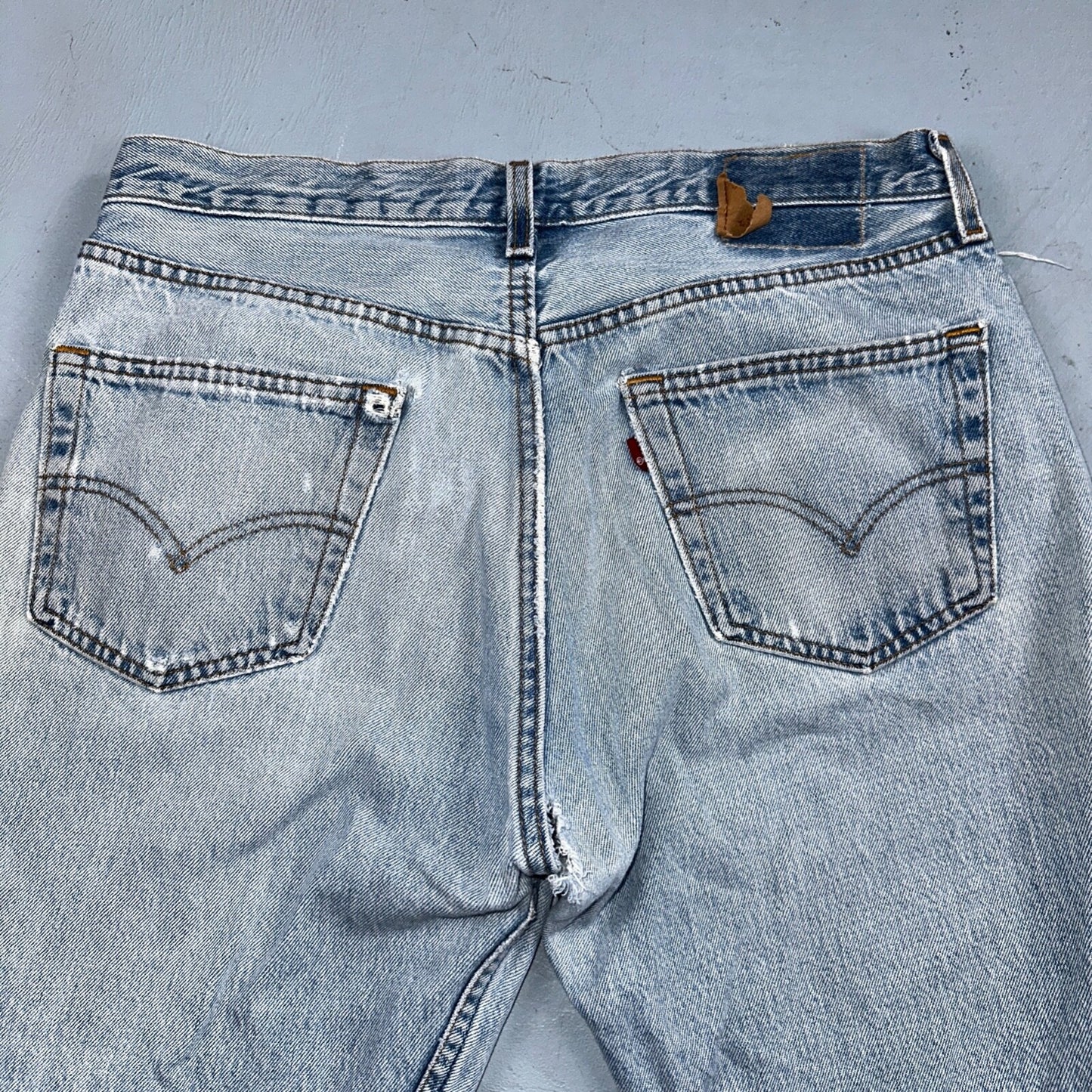 Levis 501 Vintage 90s USA XX Straight Leg Jeans Blue Light Wash 34x34 Act 32x32