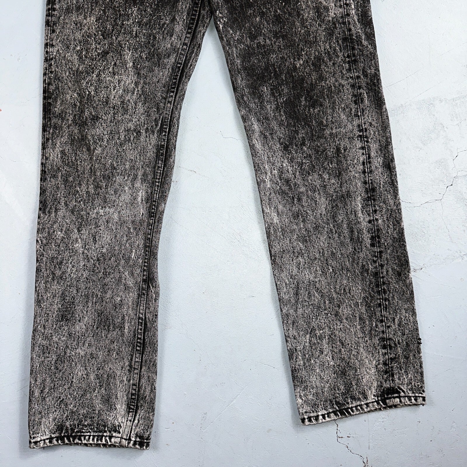 Levis 501 Vintage 80s USA XX Straight Leg Jeans Black Acid Wash 33x32 Act 31x30