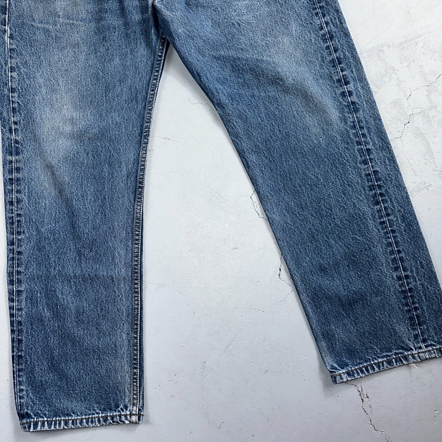 Levis 501 Vintage Y2K Mexico Straight Leg Jeans 38x32 90s Med Wash Act 36x28