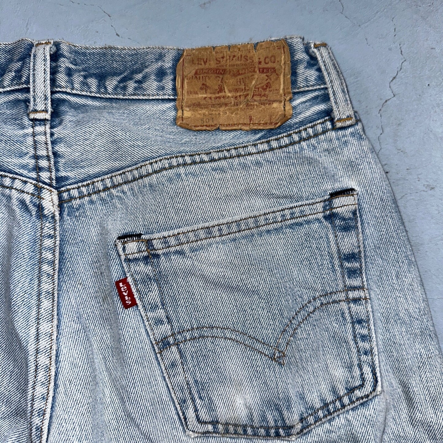 Levis 501 Vintage 80s Redline Selvedge USA XX Jeans Light Wash 32x33 Act 29x29