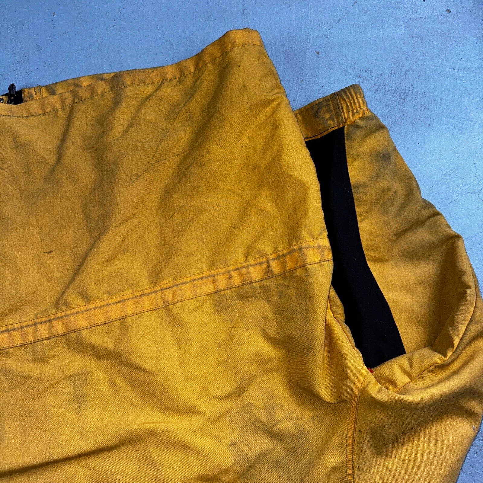 Carhartt C48 YLW Workwear Jacket Stains Mesh Lined Full Zip Hooded XL Yellow